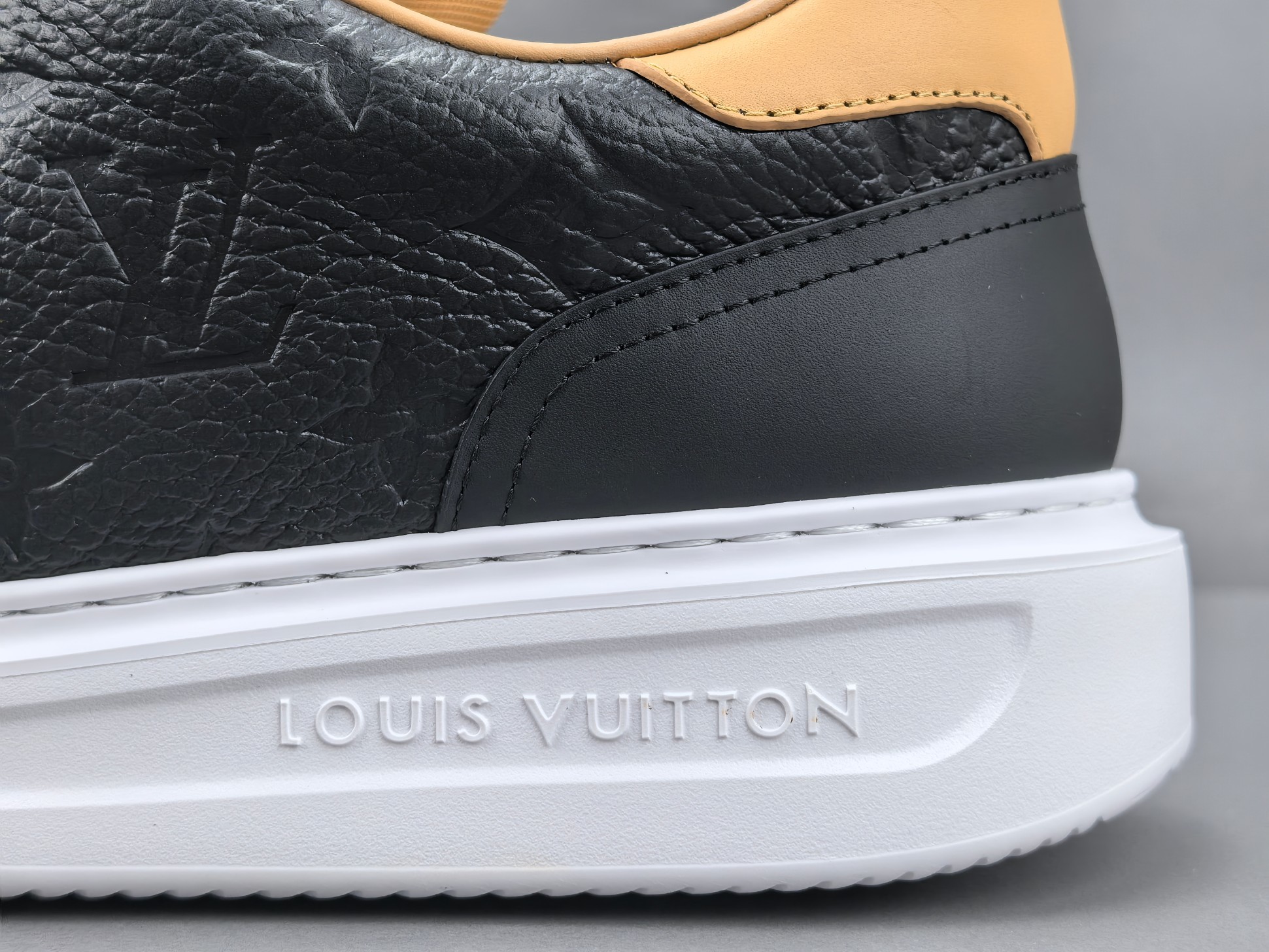 Louis Vuitton Beverly Hills Men’s low-top fashion sneakers in white. Sizes: 38, 39, 40, 41, 42, 43, 44, 45, 46 (Men’s) - Image 7