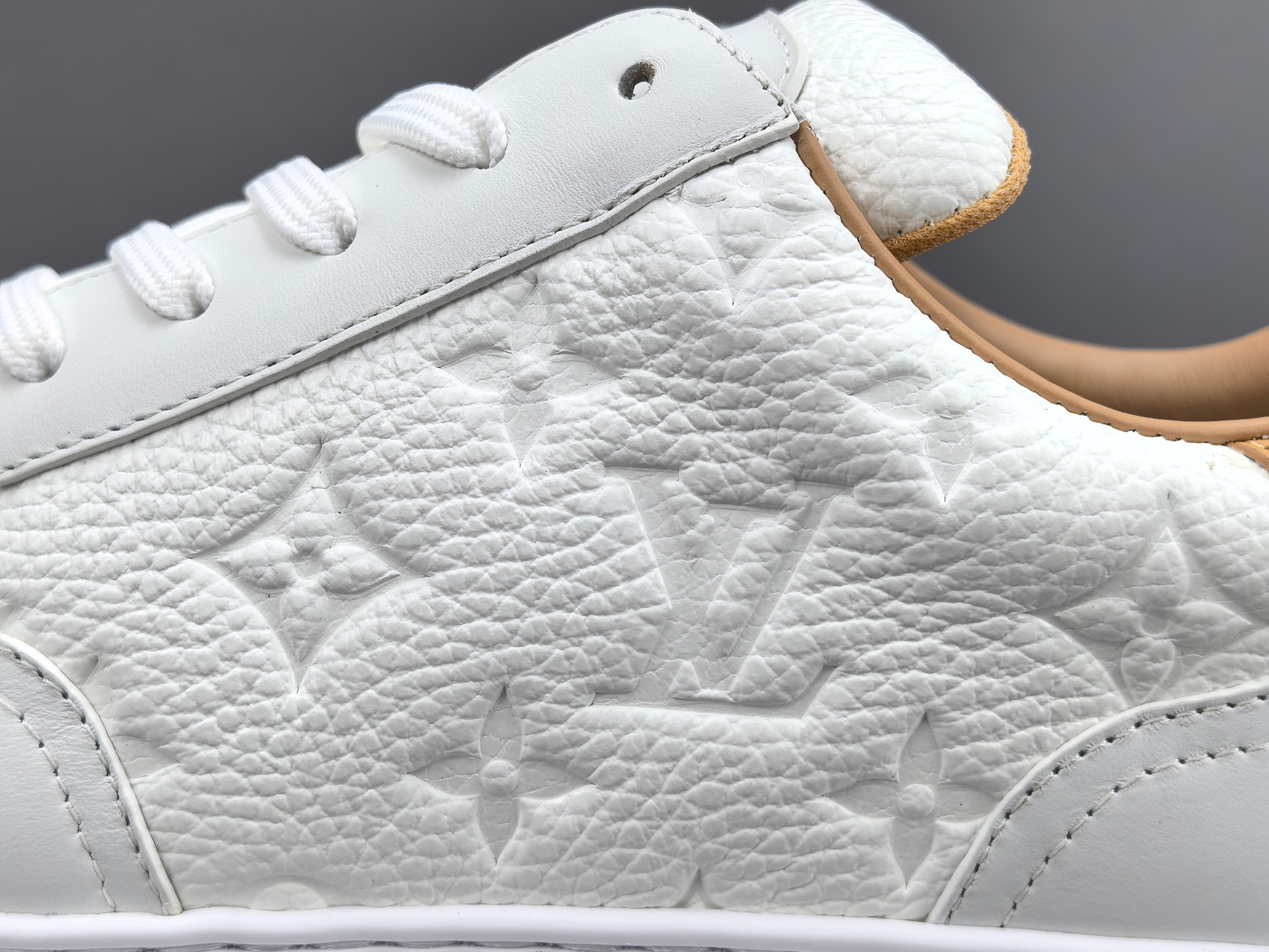 Louis Vuitton Beverly Hills Men’s low-top fashion sneakers in white. Sizes: 38, 39, 40, 41, 42, 43, 44, 45, 46 (Men’s) - Image 6