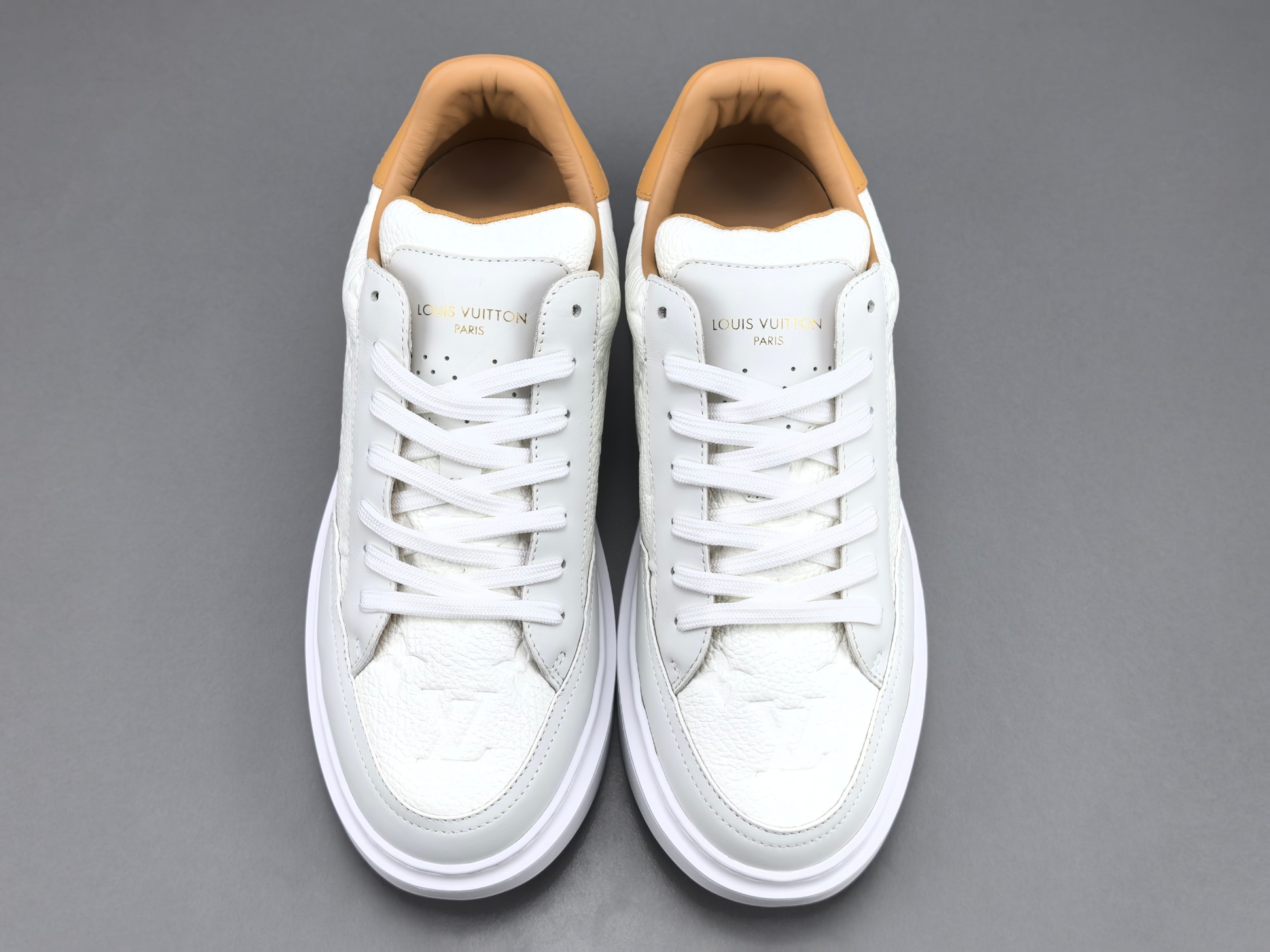 Louis Vuitton Beverly Hills Men’s low-top fashion sneakers in white. Sizes: 38, 39, 40, 41, 42, 43, 44, 45, 46 (Men’s) - Image 13