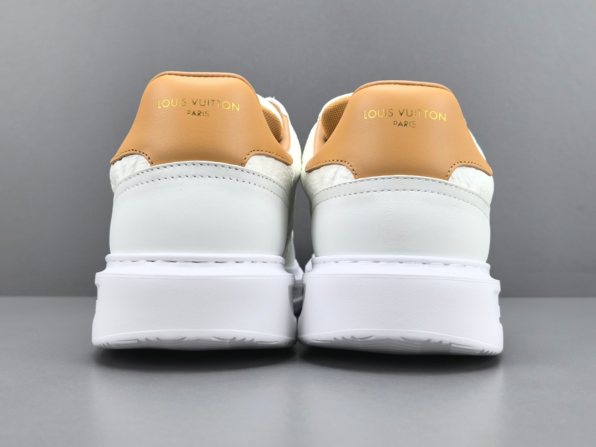 Louis Vuitton Beverly Hills Men’s low-top fashion sneakers in white. Sizes: 38, 39, 40, 41, 42, 43, 44, 45, 46 (Men’s) - Image 16