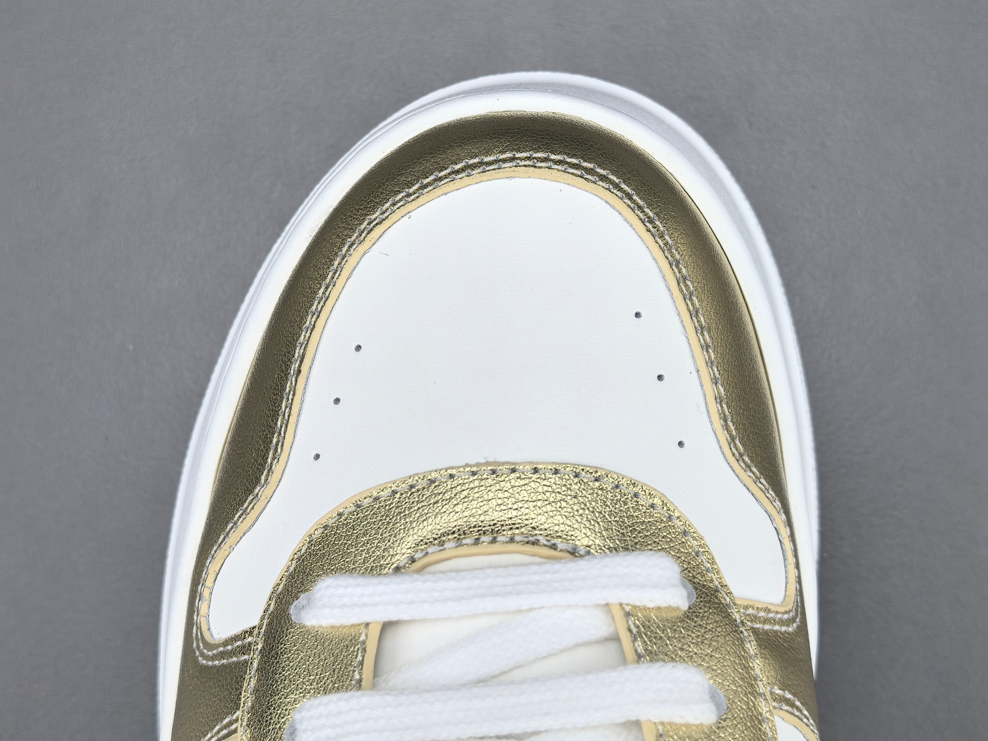 Gucci Chunky “Biscuit” Sneakers Low-top sneakers made from calf leather, featuring a round toe and lace-up closure. Sizes: 35, 36, 37, 38, 39, 40, 41, 42, 43, 44, 45 (Unisex). - Image 2