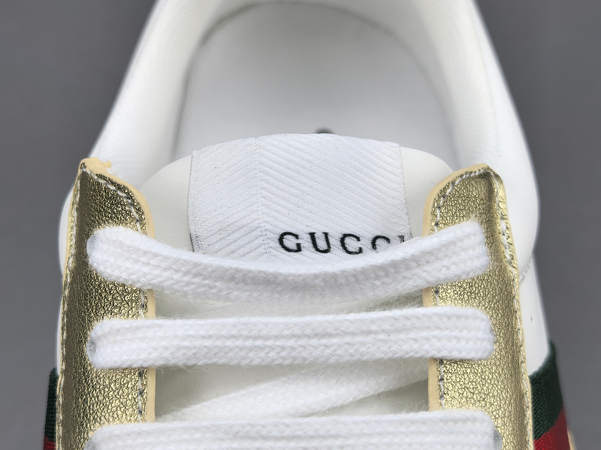 Gucci Chunky “Biscuit” Sneakers Low-top sneakers made from calf leather, featuring a round toe and lace-up closure. Sizes: 35, 36, 37, 38, 39, 40, 41, 42, 43, 44, 45 (Unisex). - Image 4