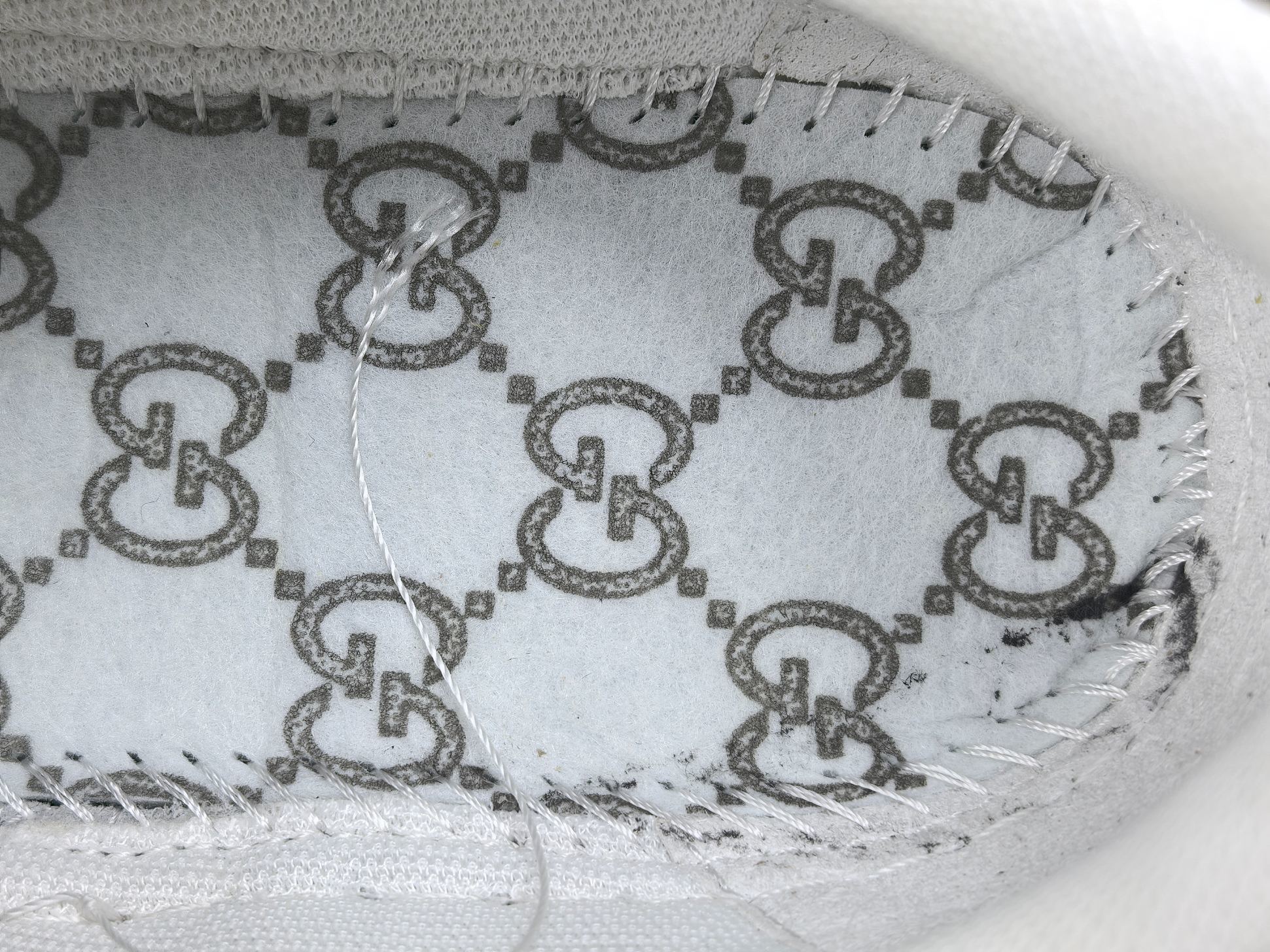 Gucci Chunky “Biscuit” Sneakers Low-top sneakers made from calf leather, featuring a round toe and lace-up closure. Sizes: 35, 36, 37, 38, 39, 40, 41, 42, 43, 44, 45 (Unisex). - Image 8