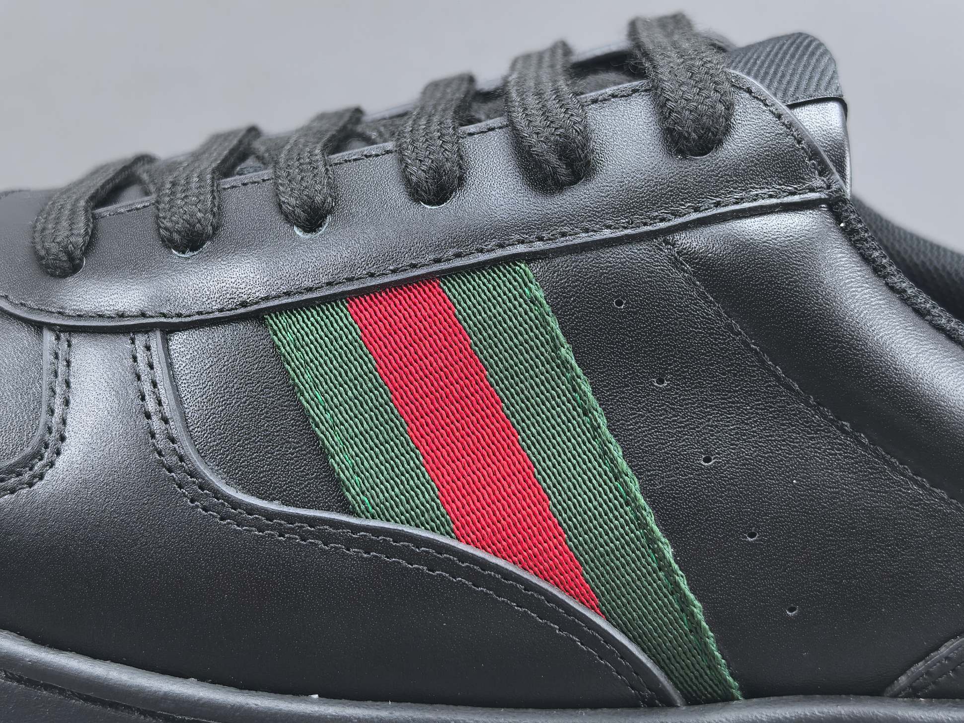 Gucci Chunky “Biscuit” Sneakers Low-top sneakers crafted from calf leather, featuring a round toe and lace-up closure. Sizes: 35, 36, 37, 38, 39, 40, 41, 42, 43, 44, 45 (Unisex). - Image 8