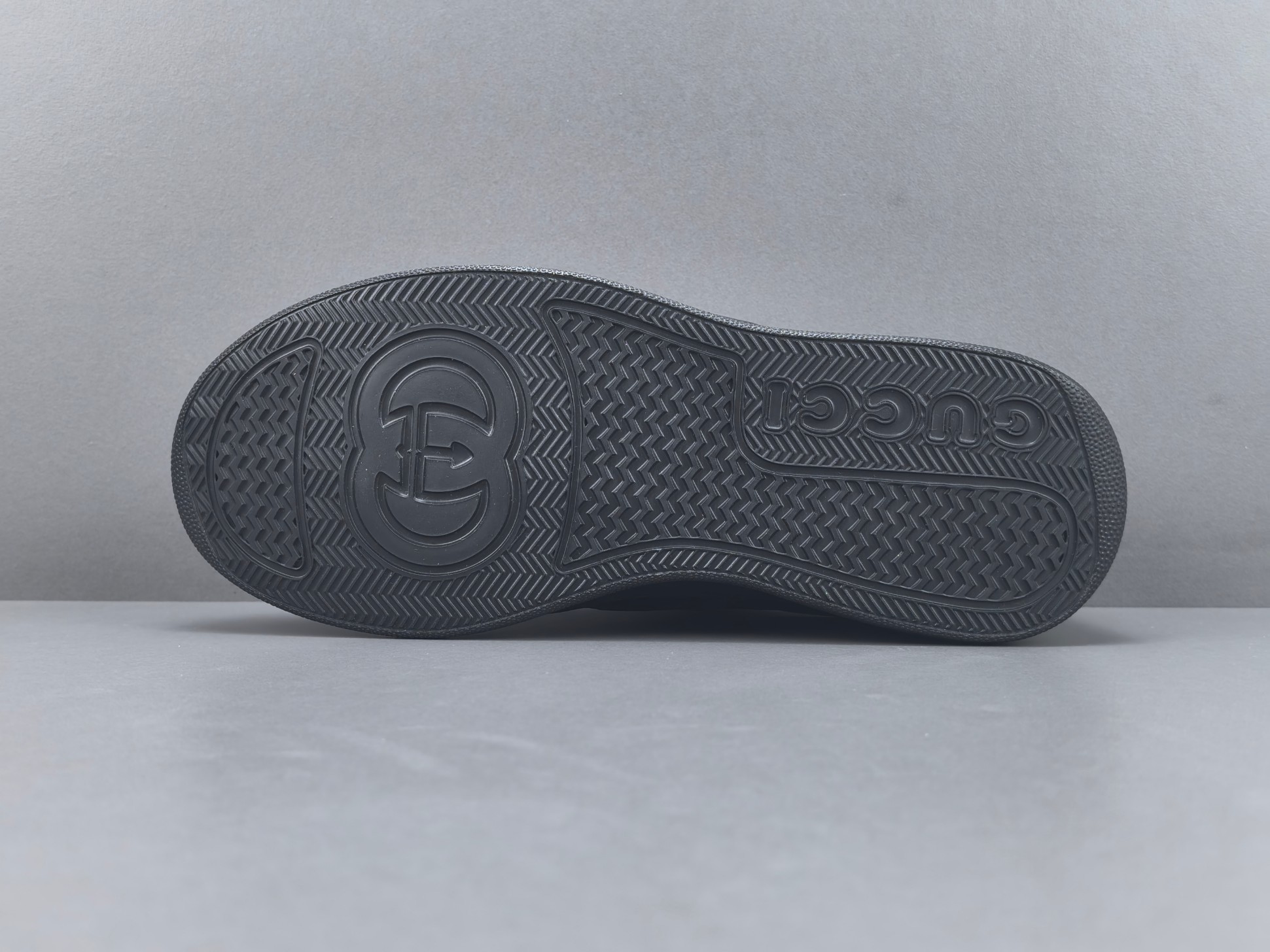 Gucci Chunky “Biscuit” Sneakers Low-top sneakers crafted from calf leather, featuring a round toe and lace-up closure. Sizes: 35, 36, 37, 38, 39, 40, 41, 42, 43, 44, 45 (Unisex). - Image 12