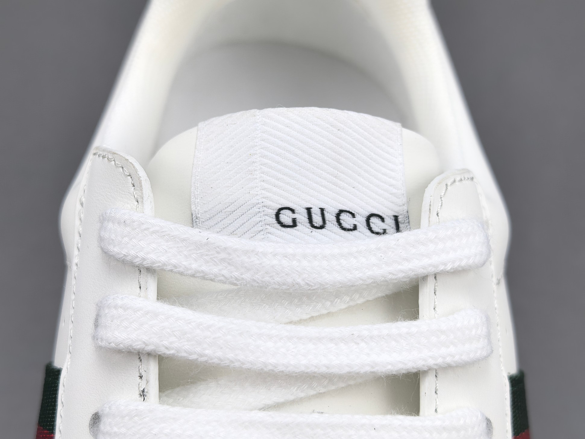 Gucci Chunky “Biscuit” Sneakers Low-top sneakers crafted from calf leather, featuring a round toe and lace-up closure. Sizes: 35, 36, 37, 38, 39, 40, 41, 42, 43, 44, 45 (Unisex). - Image 7