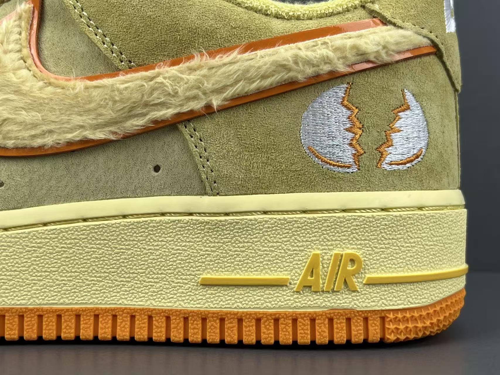 Nike x DOAF Air Force 1 “Egg or Duck” Low-top sneakers in white and green, featuring a comfortable and soft design. Suitable for men and women (unisex). - Image 9
