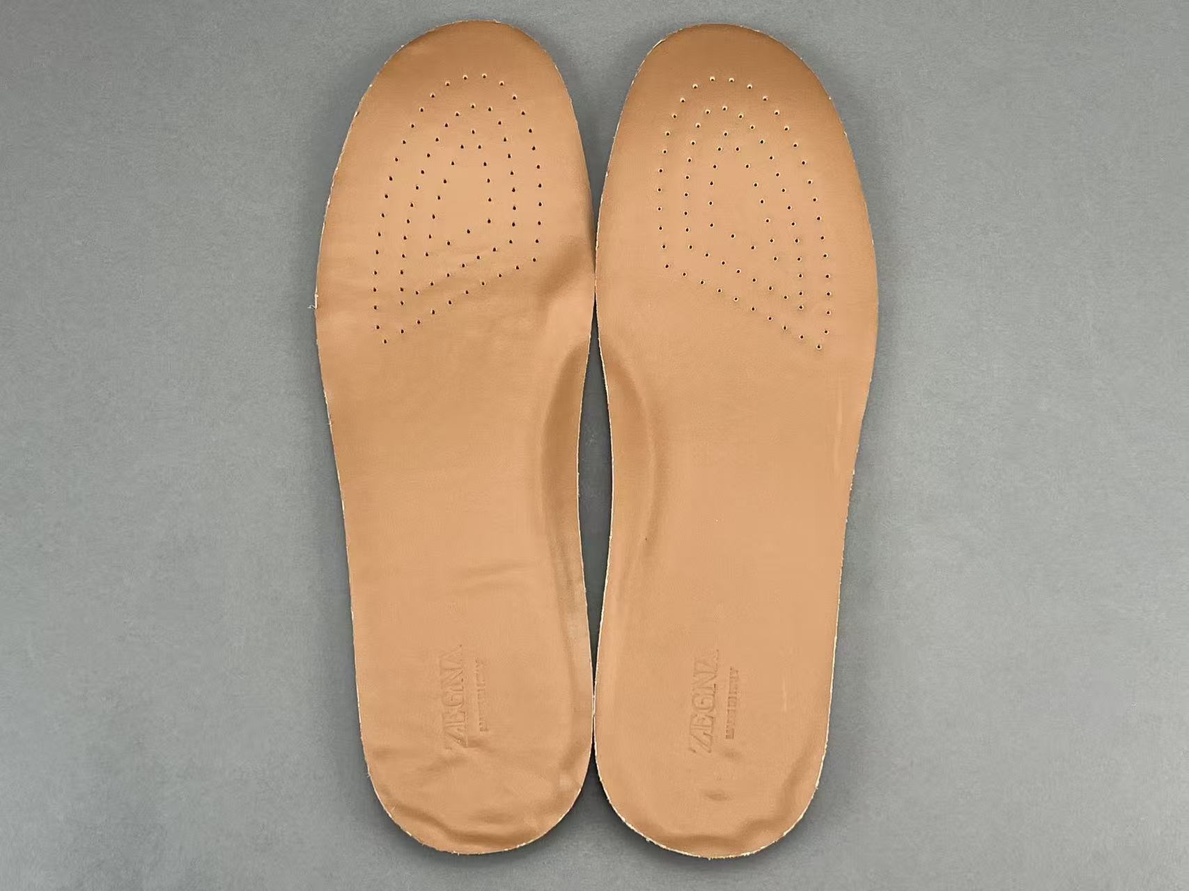 Ermenegildo Zegna Zegan Triple Stitch Men’s low-top sneakers made of leather, featuring a round toe and flat sole. Sizes: 39, 40, 41, 42, 43, 44, 45. - Image 2