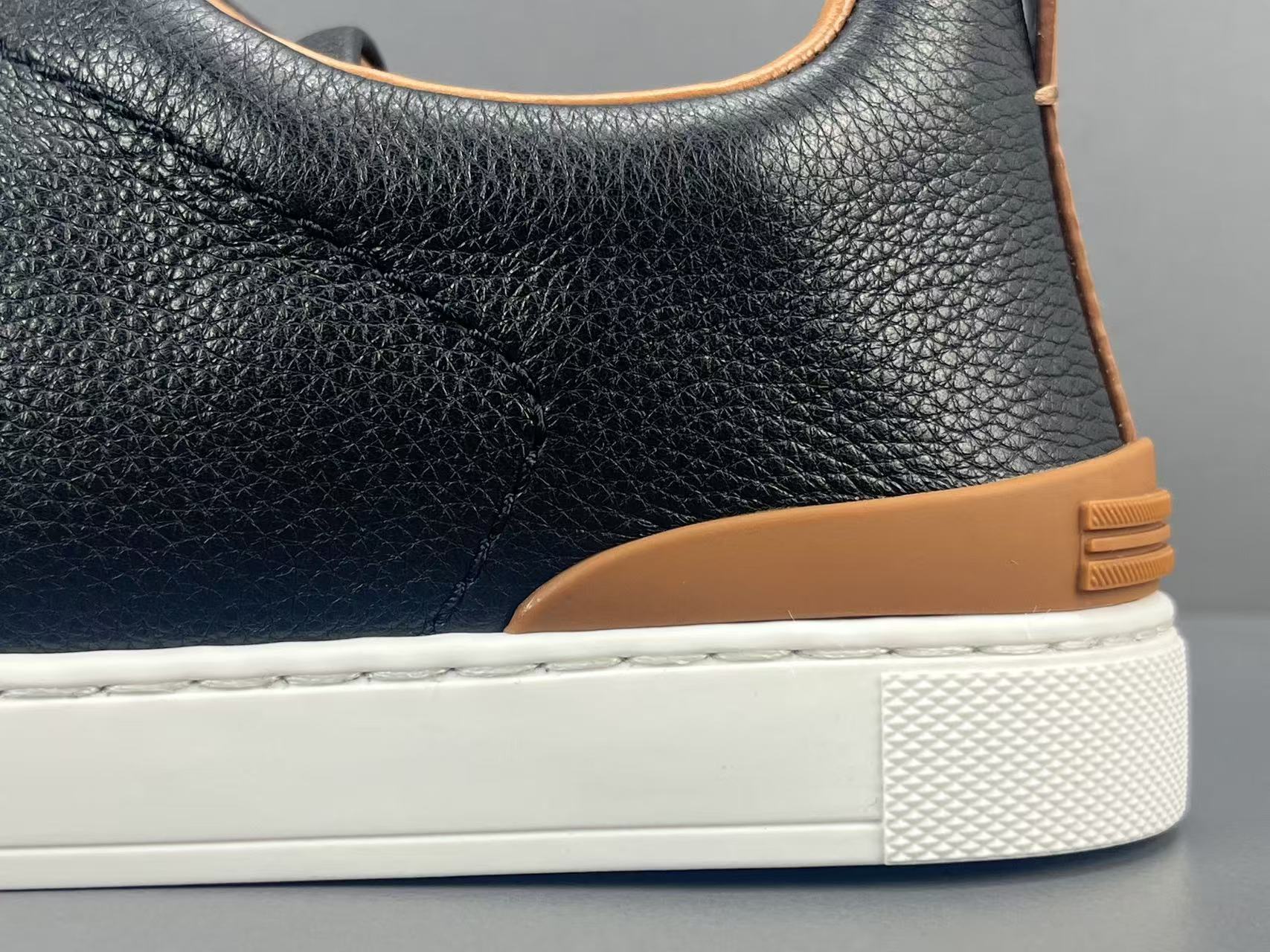 Ermenegildo Zegna Zegan Triple Stitch Men’s low-top sneakers made of leather, featuring a round toe and flat sole. Sizes: 39, 40, 41, 42, 43, 44, 45. - Image 6