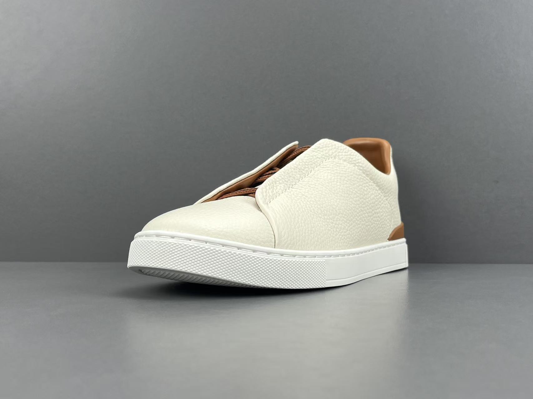 Ermenegildo Zegna Zegan Triple Stitch Men’s low-top sneakers made of leather, featuring a round toe and flat sole. Sizes: 39, 40, 41, 42, 43, 44, 45. - Image 10