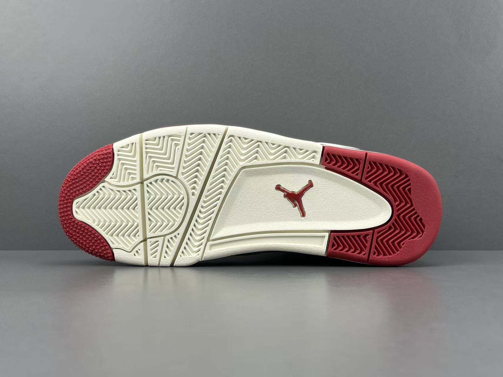 Nike Jordan Air Jordan 4 Retro “Sierra Red” Mid-top retro basketball sneakers in off-red, featuring comfortable, versatile wear and a slip-resistant, durable sole. Suitable for men and women (unisex). - Image 15