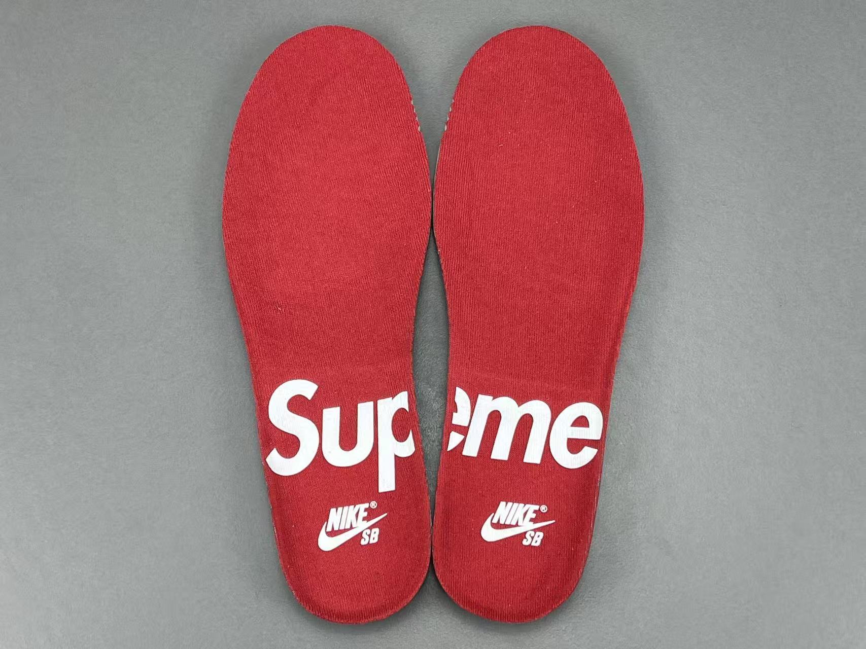 Nike x Supreme Dunk SB Low Low-top skate sneakers in black, featuring soft and comfortable wear, slip-resistant and durable sole. Suitable for men and women (unisex). - Image 7