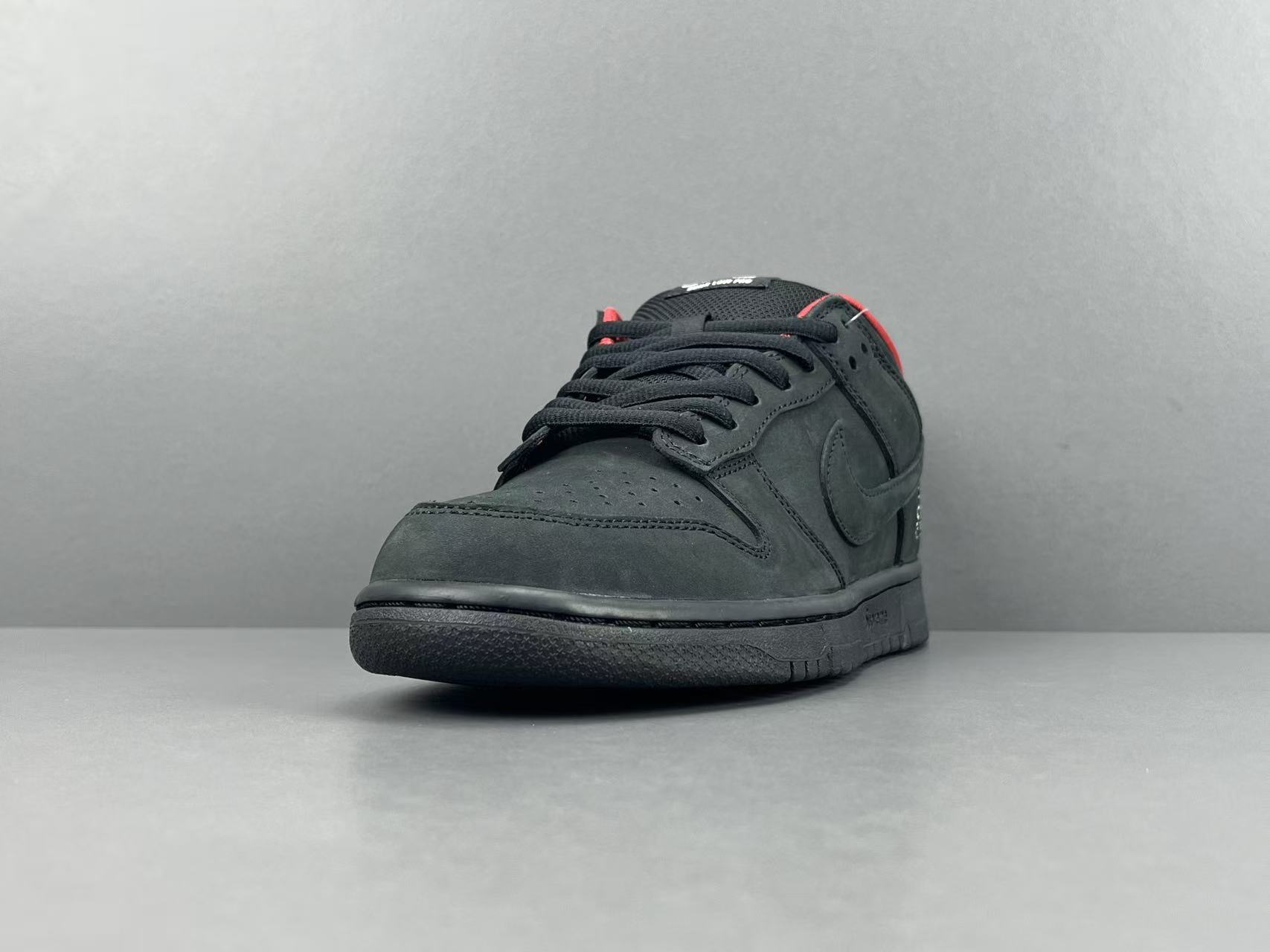 Nike x Supreme Dunk SB Low Low-top skate sneakers in black, featuring soft and comfortable wear, slip-resistant and durable sole. Suitable for men and women (unisex). - Image 12