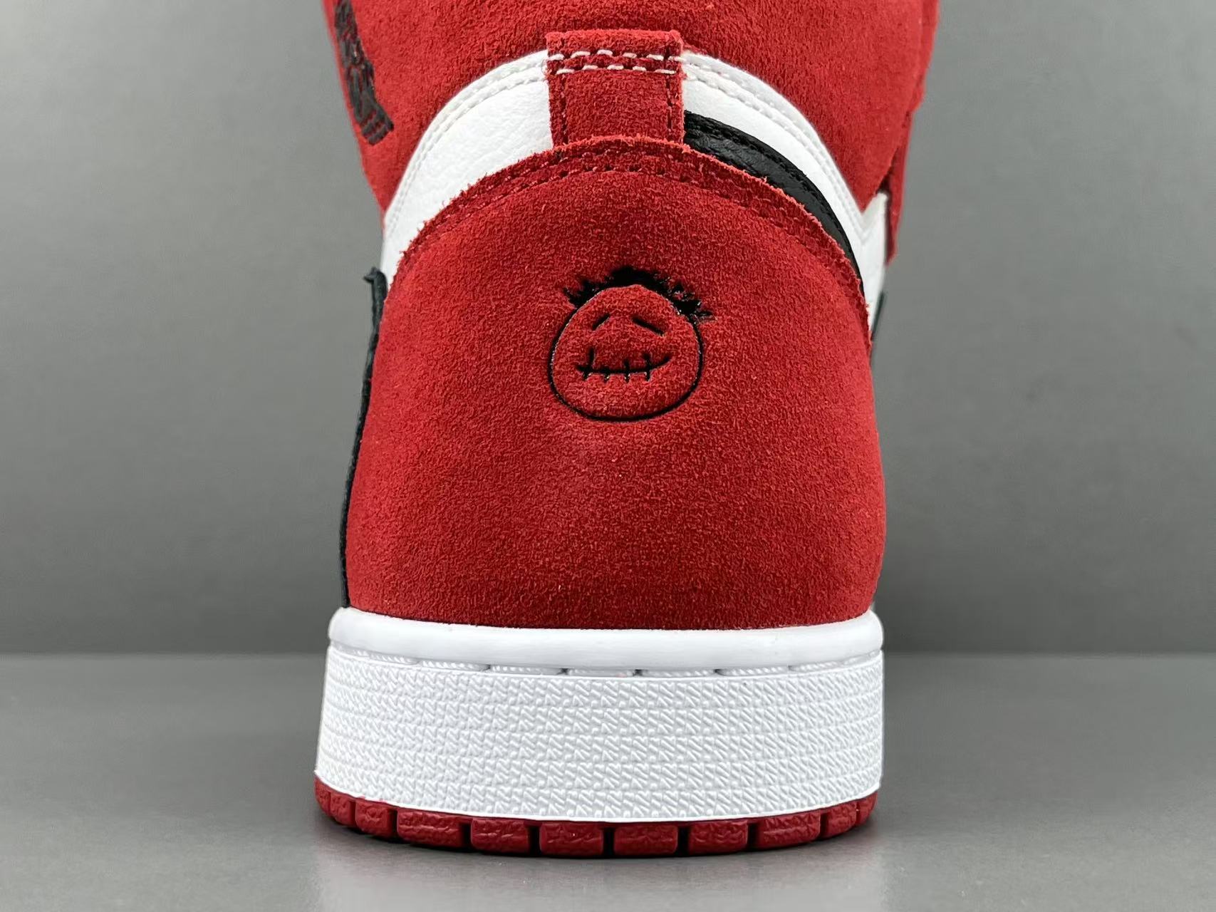 Jordan x Travis Scott Air Jordan 1 High OG TS SP High-top collaborative basketball sneakers featuring the reverse Swoosh “Chicago” colorway. - Image 6