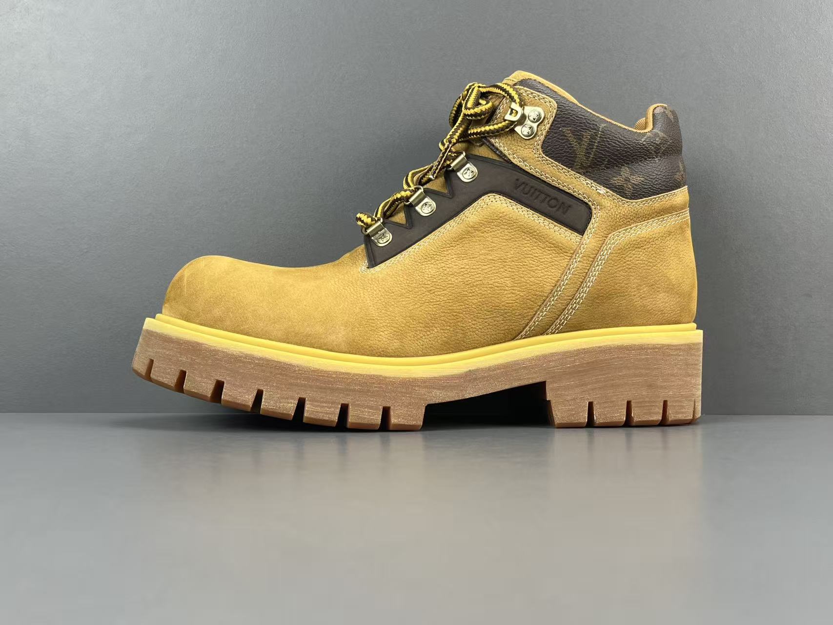 Louis Vuitton REMIX Men’s mid-top outdoor boots in brown, crafted from suede calf leather, featuring letter and floral lace-up design and ankle-high silhouette. - Image 13