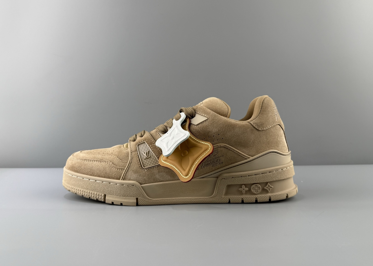 Louis Vuitton LV Trainer in light coffee brown with hang tag. Made from imported Italian cow suede/leather using top-level craftsmanship - Image 10