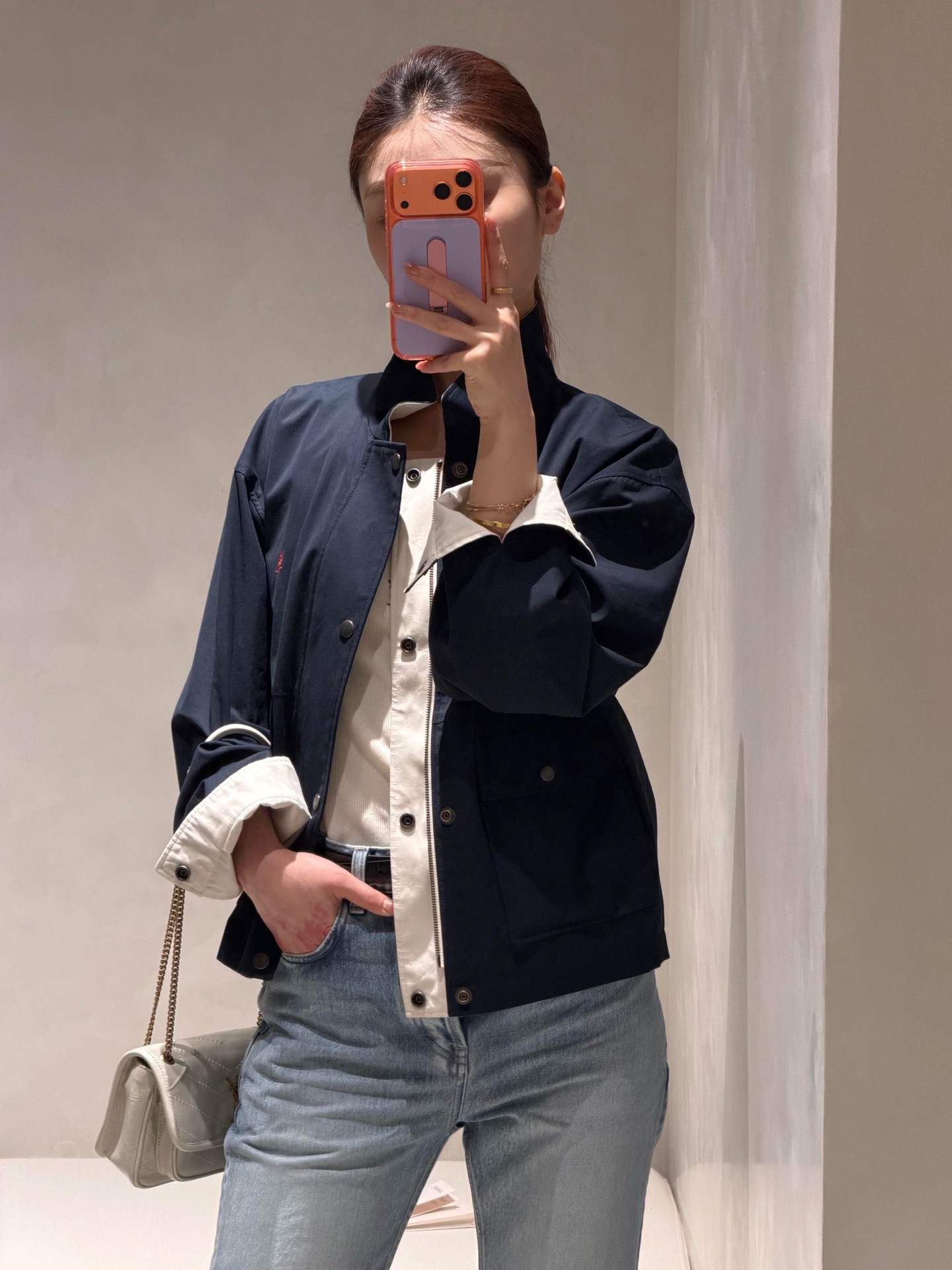 Yves Saint Laurent logo embroidered reversible jacket Custom-made obsidian velvet-extracted cotton sail, the outer layer is solid and solid, and the inner layer is condensed with fine velvet, which is soft and comfortable, with a natural texture of hardness and softness. - Image 10
