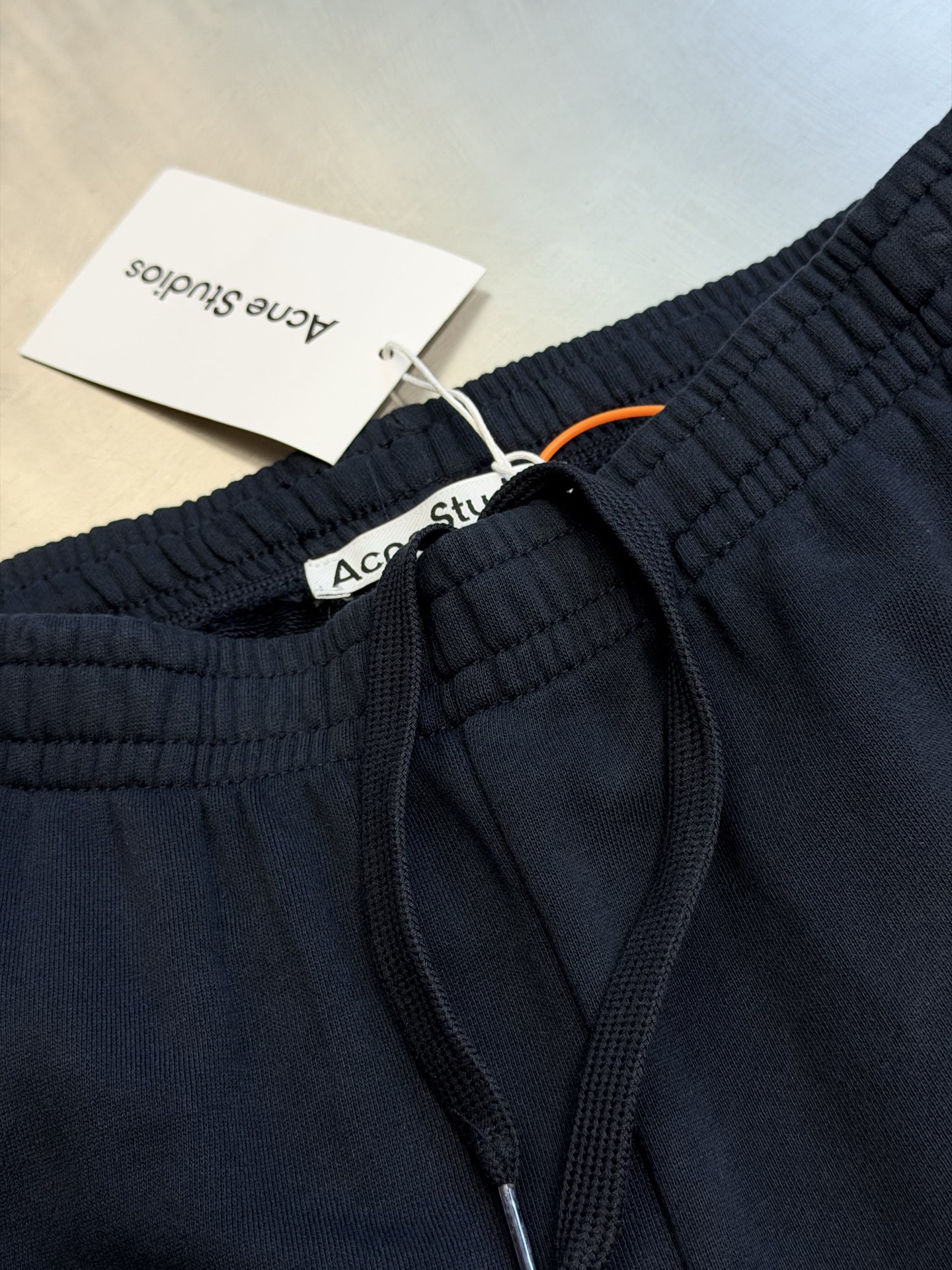 Ac Studios logo-print distressed trousers Customized Mu Heng cloud woven fleece, retro inkjet printing to create a hazy old texture, adjustable drawstring elastic waist, exquisite logo printing on the back pocket for a low-key touch, slightly wide straight trouser legs that stretch easily, and can be matched with the same series of jackets - Image 7