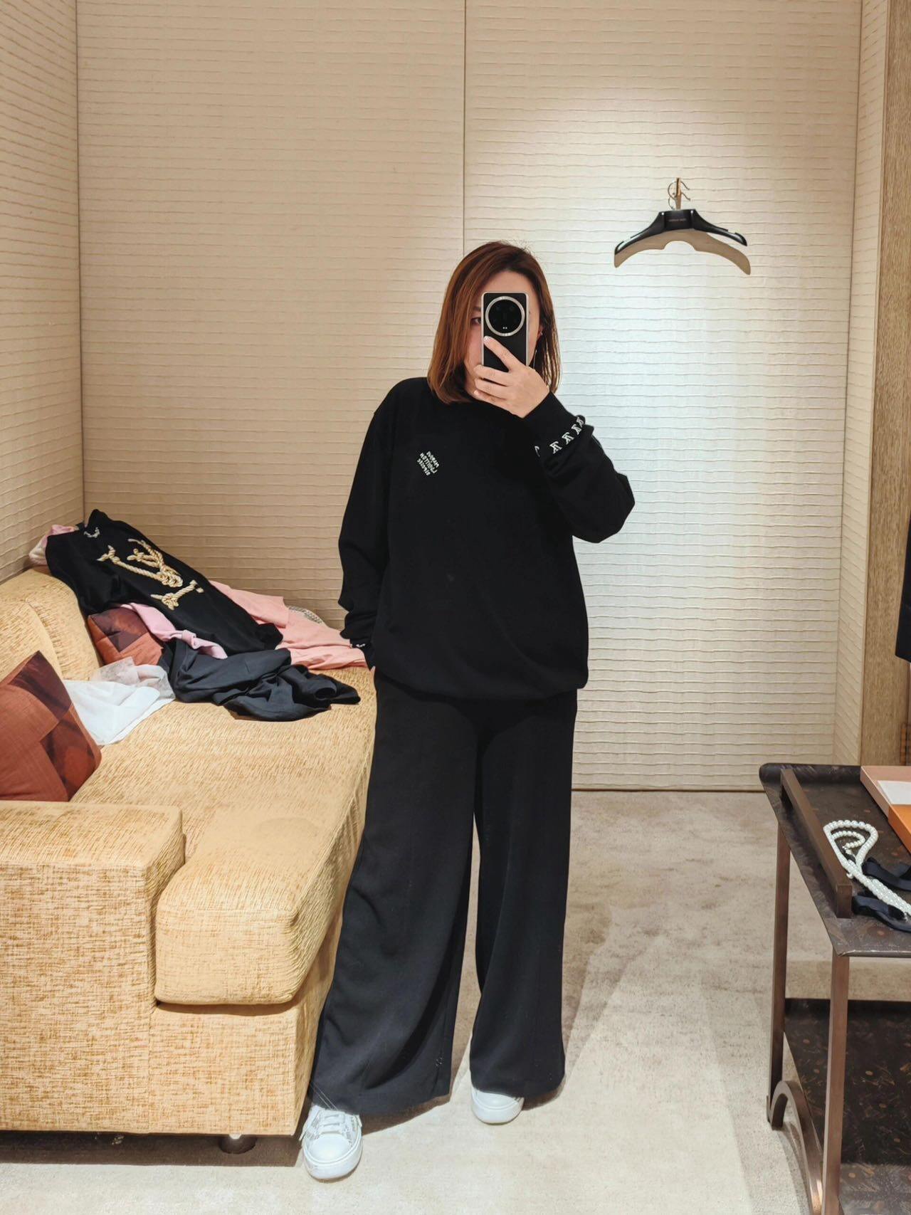 Lv jacquard logo cotton crewneck sweater 60-count double-ply combed cotton yarn, using a German imported (SOTO) 16 knitting machine, jacquard fabric, and enzyme washing of wool size:s m l xl ⚠️Hand washing is recommended (this product is made of wool and is not easy to machine wash) - Image 10