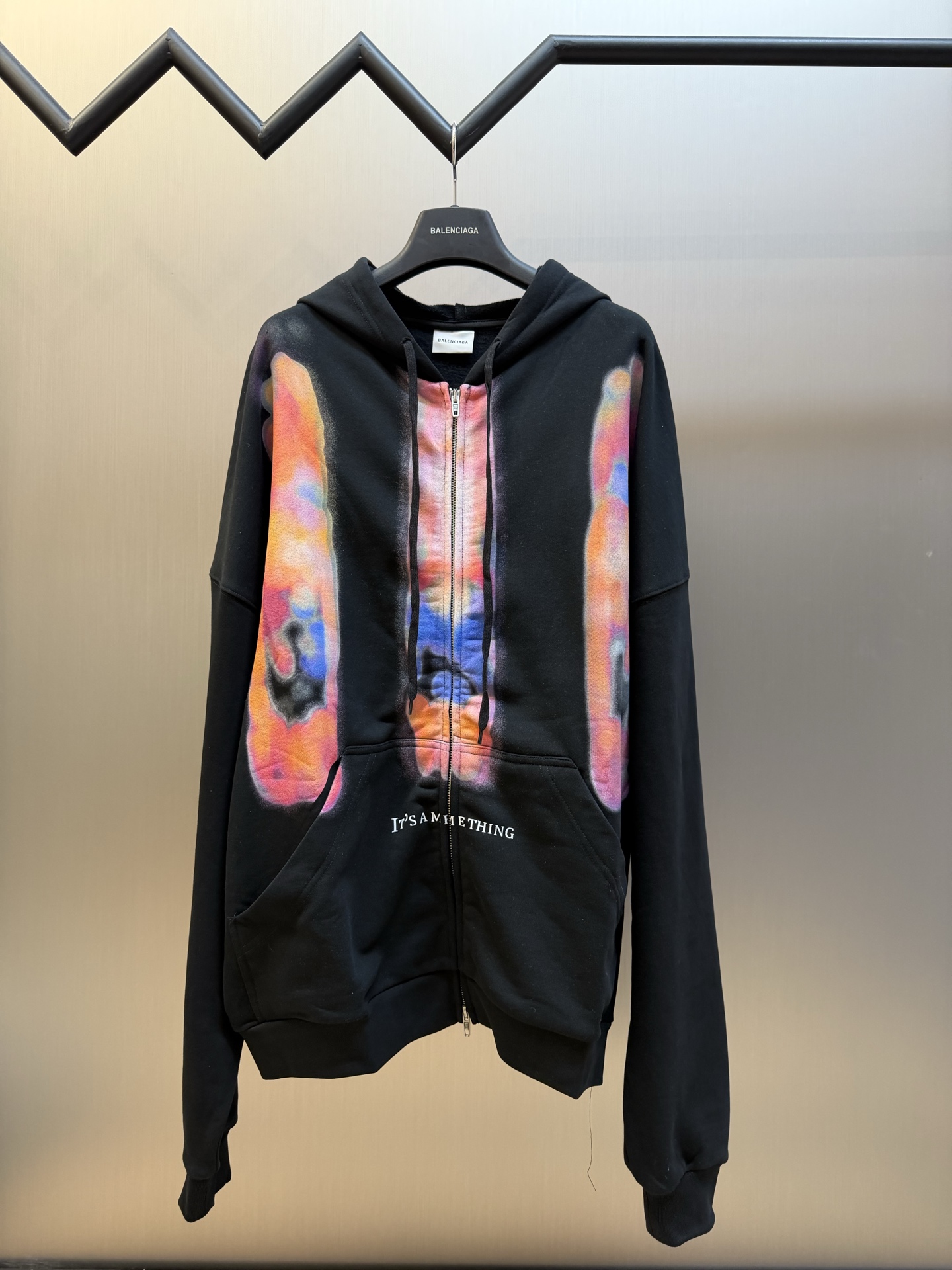 Paris sunset gradient zipper sweatshirt Select heavyweight high-density terry knitting to retain a relaxed and drapey feel
