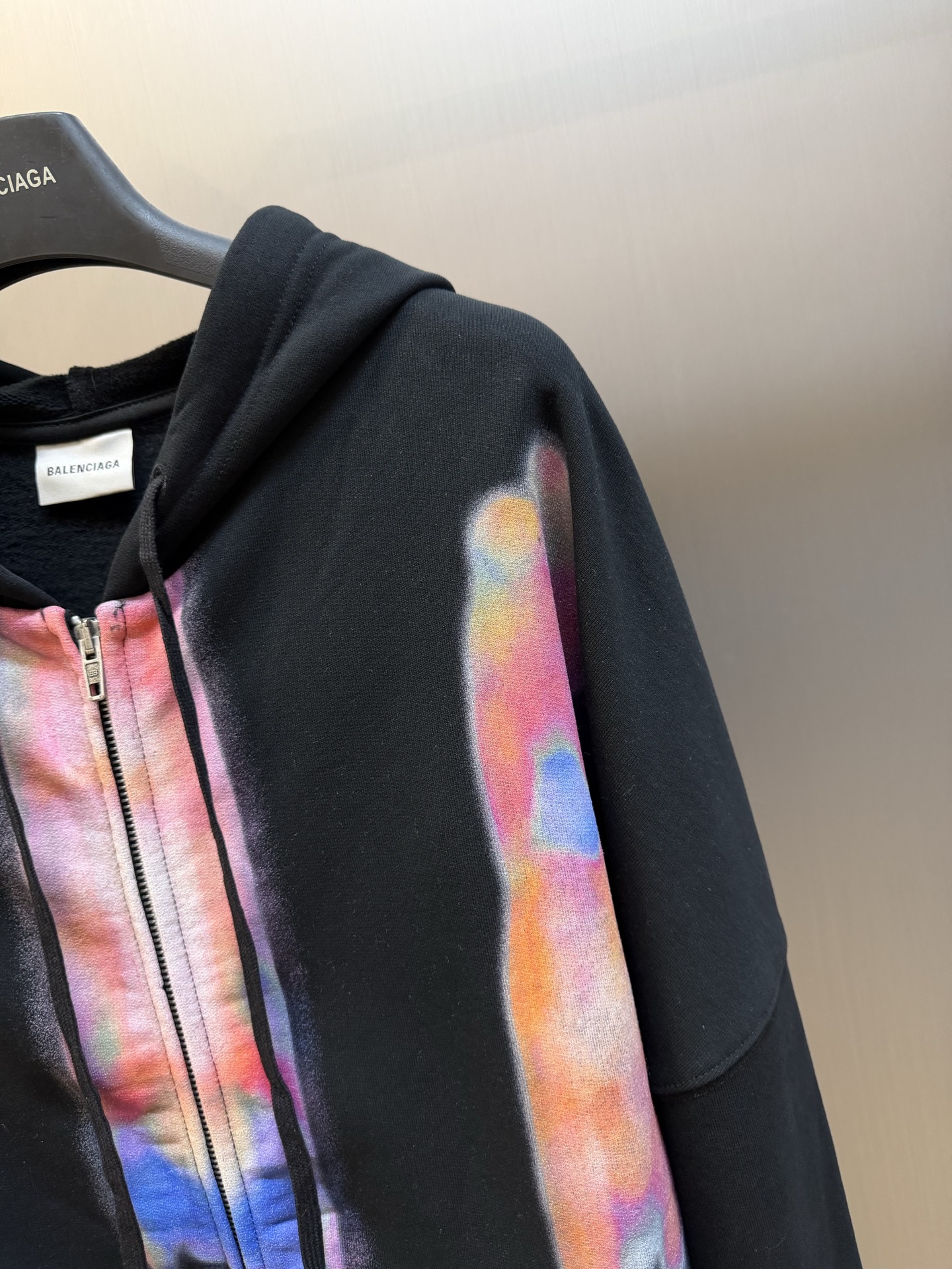 Paris sunset gradient zipper sweatshirt Select heavyweight high-density terry knitting to retain a relaxed and drapey feel - Image 3