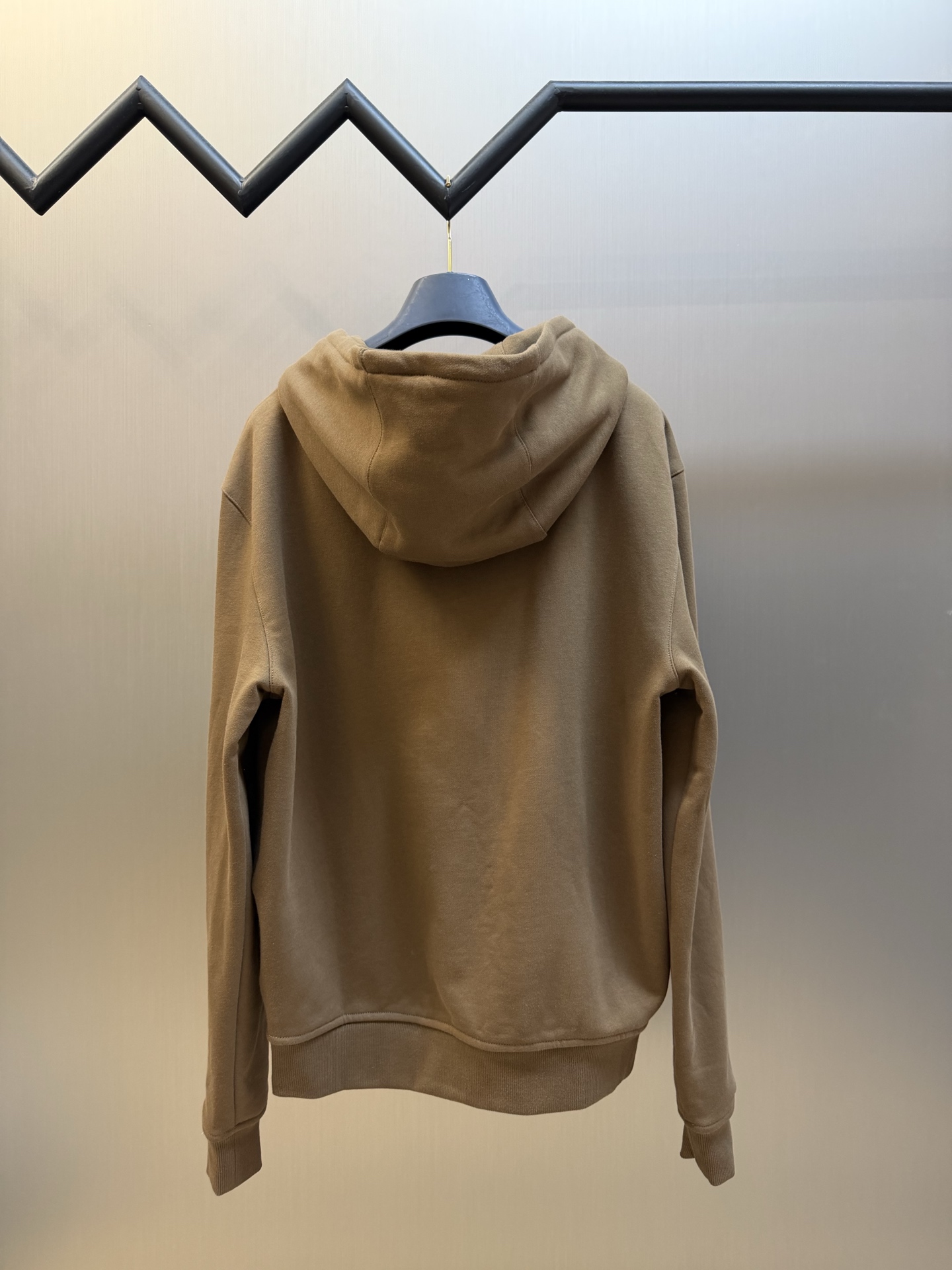 Hermès embroidered leather zippered jacket Customized Yunheng brocade cotton velvet, a neat full-open zipper creates a smooth hooded configuration, and the drawstring of the same color can be adjusted to the shape of the hood. - Image 4