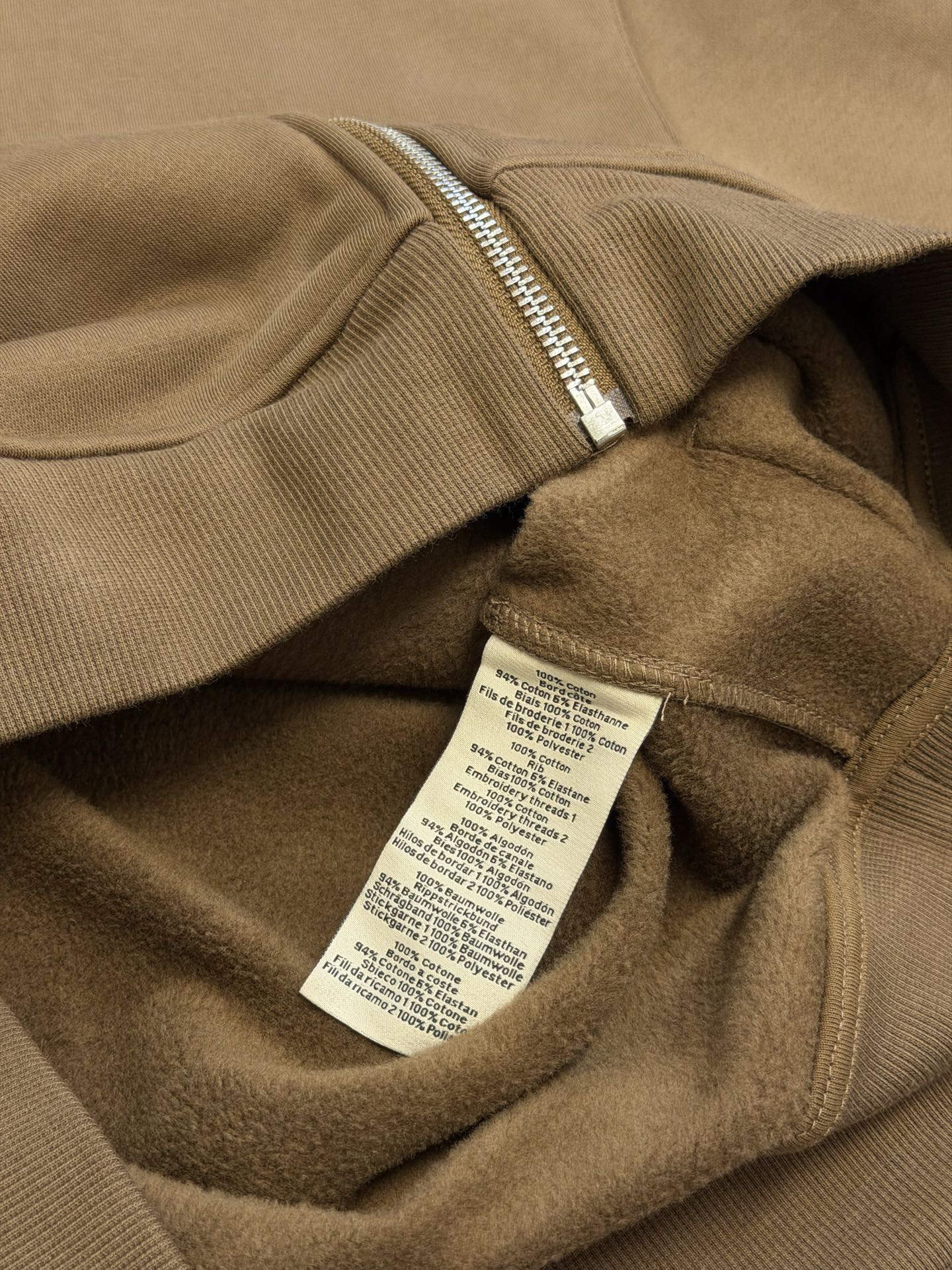 Hermès embroidered leather zippered jacket Customized Yunheng brocade cotton velvet, a neat full-open zipper creates a smooth hooded configuration, and the drawstring of the same color can be adjusted to the shape of the hood. - Image 9