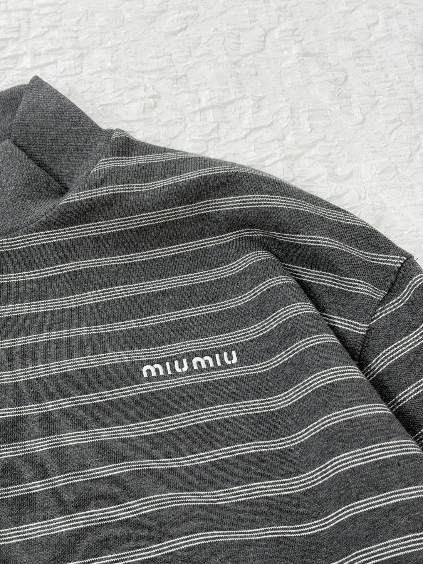Miu Mi*/Miu Miu letter embroidered counterpoint striped zipper jacket The stripe spacing is accurately aligned, and the width and color of each strip are aligned with the original version - Image 6