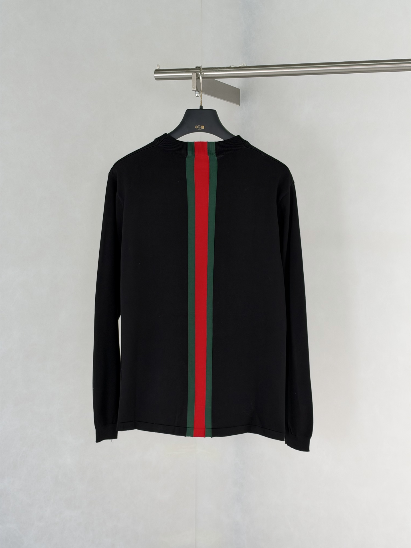 Gucc*/Gucci SS26 vertical striped jacquard knitted crew neck sweater The whole piece is made of custom-woven wool blended yarn - Image 2