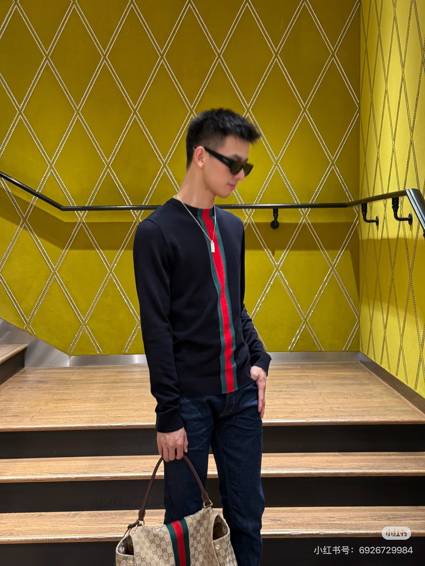 Gucc*/Gucci SS26 vertical striped jacquard knitted crew neck sweater The whole piece is made of custom-woven wool blended yarn - Image 16
