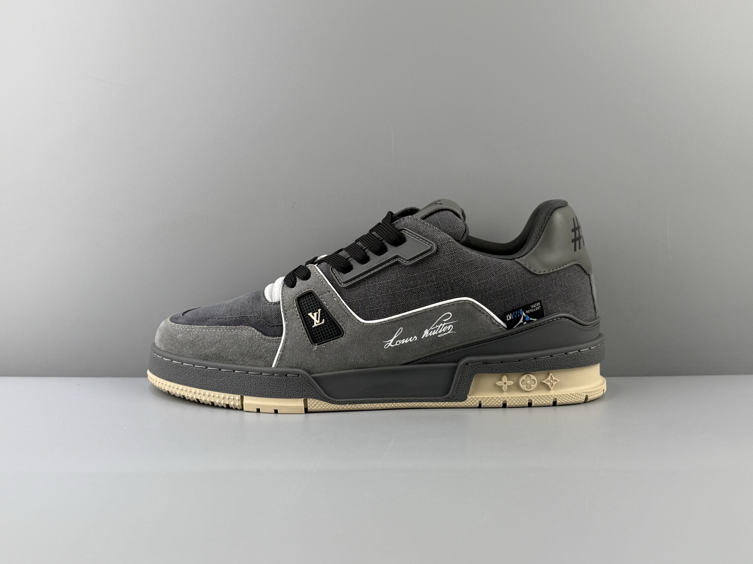 LOUIS VUITTON Trainer waterproof material suede flower handwritten logo round toe lace-up low-cut sneakers men's brown imported Italian calfskin original top-grade outsole production access counter 0️⃣ pressure❗Size: 35 36 37 38 39 40 41 42 43 44 45 (46 customization is not returnable)
