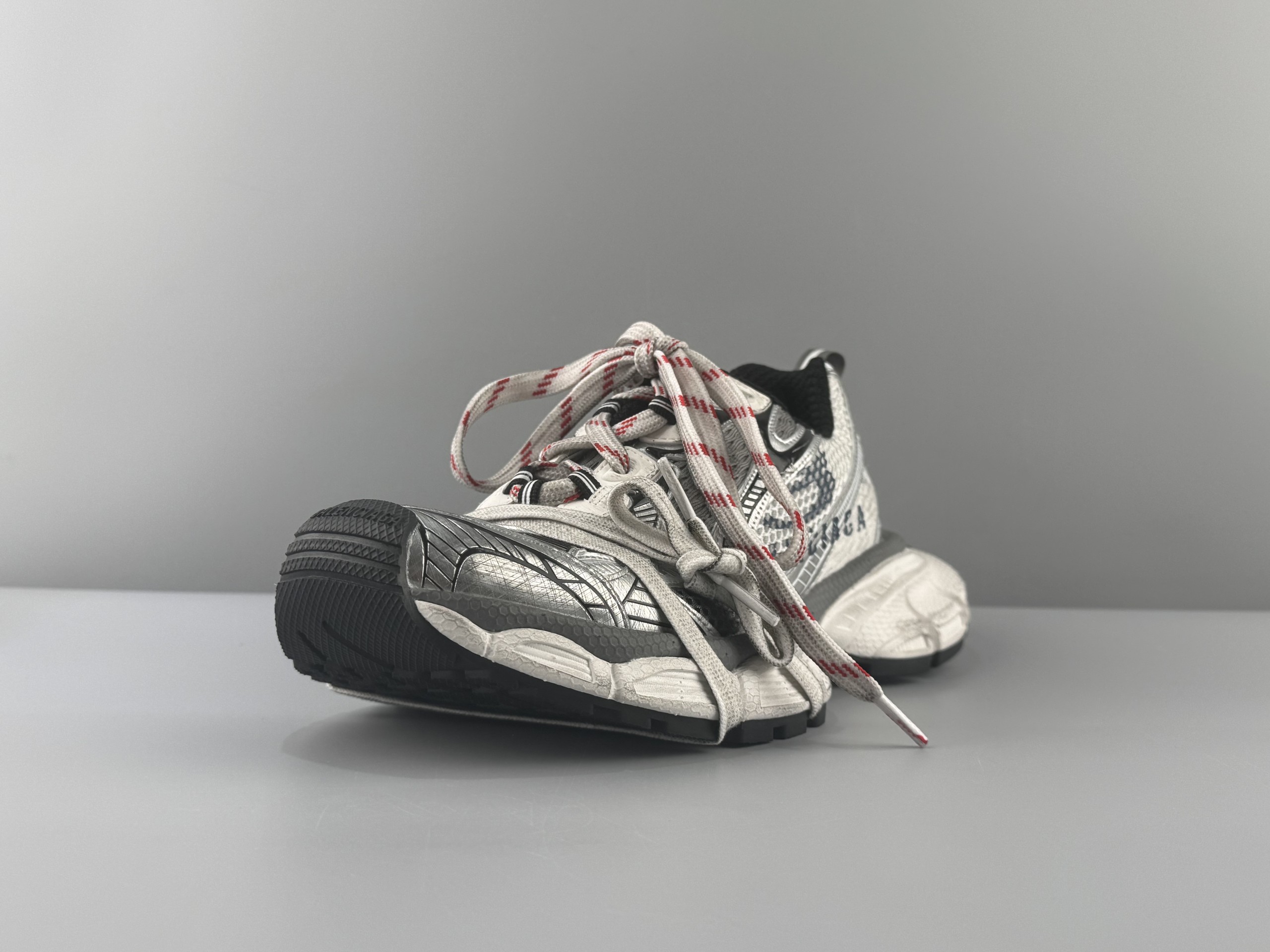 One of the best on the market) Balenciaga 3XL Split Logo 2026 Hot Color White and Gray Spliced Graffiti Sneaker XXXL Balenciaga lace-up dad shoes original last production Mesh and microfiber are all purchased from original materials - Image 2