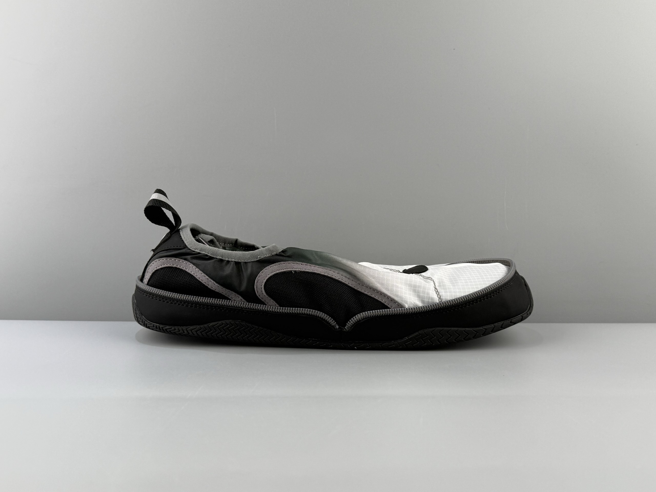 Balenciaga Pocket round toe drawstring low-cut sneakers zipper shoes outdoor shoes Size: 35 36 37 38 39 40 41 42 43 44 45 - Image 3