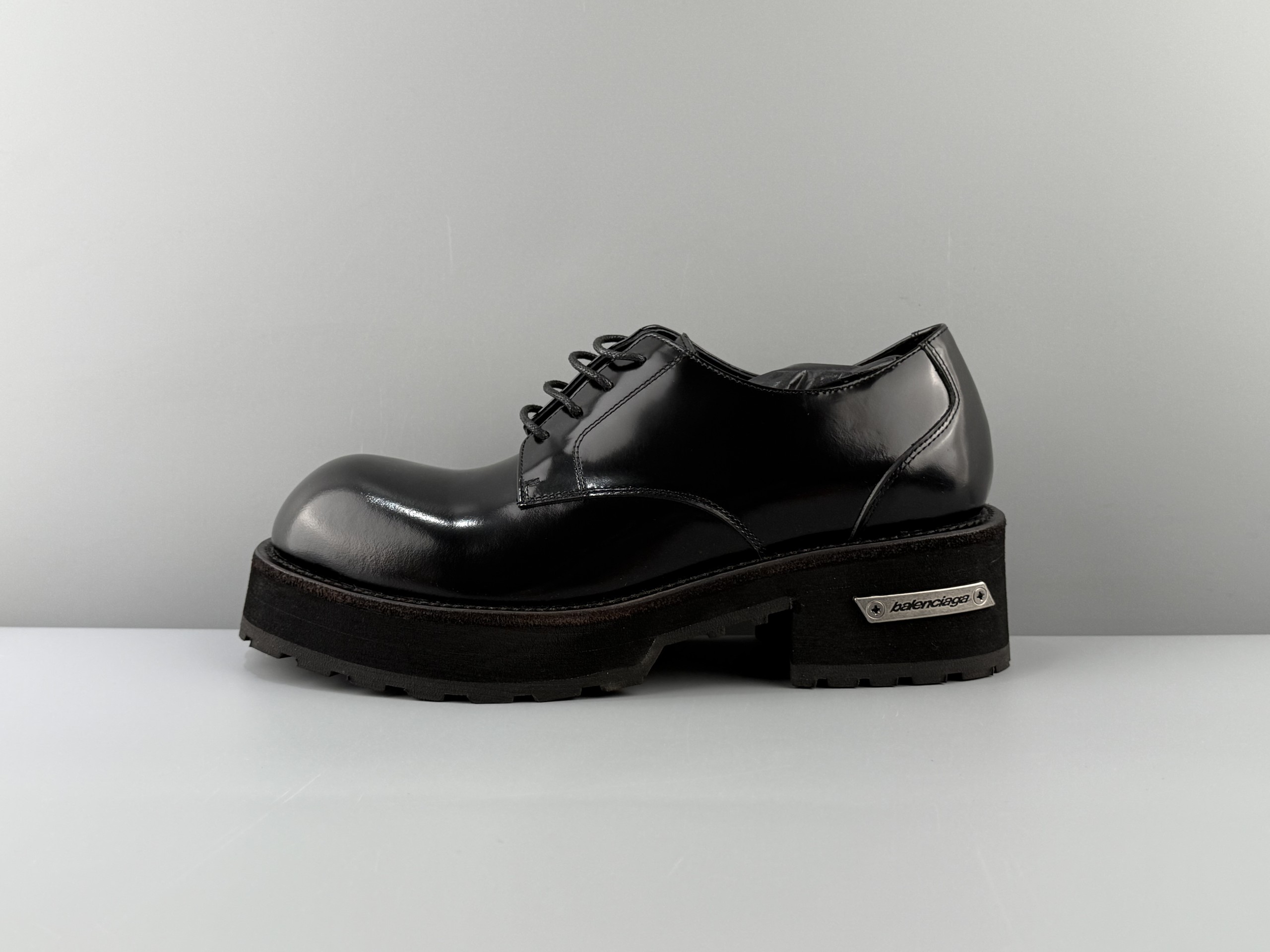 Balenciaga Venom pour cow leather round toe lace-up Derby shoes casual leather shoes men's black Size: 39 40 41 42 43 44 45 46