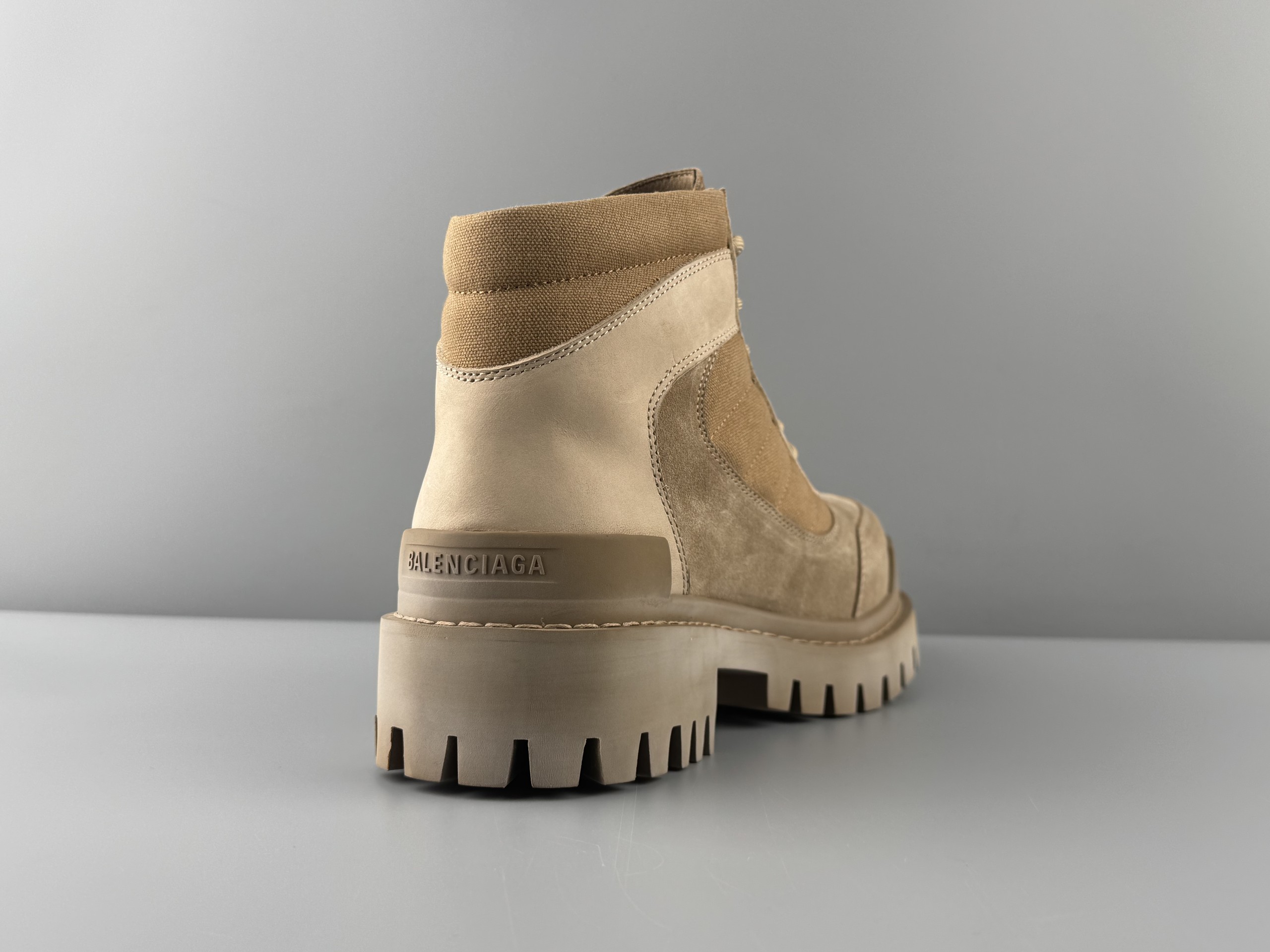 Balenciaga Balenciaga Combat Strike Round Toe Lace-Up Short Martin Boots Men's Size: 39/46 Large Size Customization Non-returnable - Image 4