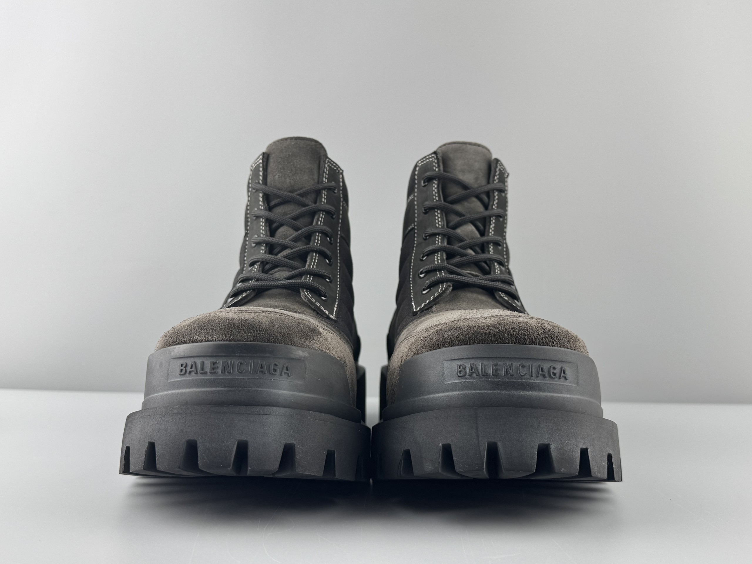 Balenciaga Balenciaga Combat Strike Round Toe Lace-Up Short Martin Boots Men's Size: 39/46 Large Size Customization Non-returnable - Image 6