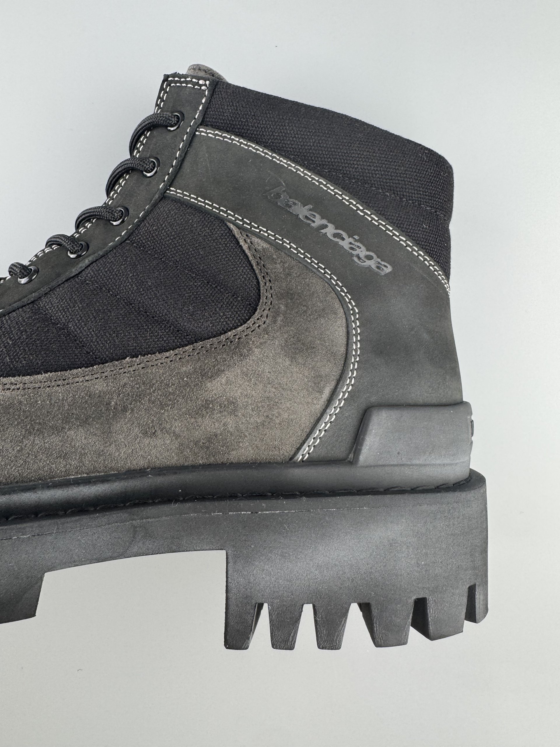 Balenciaga Balenciaga Combat Strike Round Toe Lace-Up Short Martin Boots Men's Size: 39/46 Large Size Customization Non-returnable - Image 13