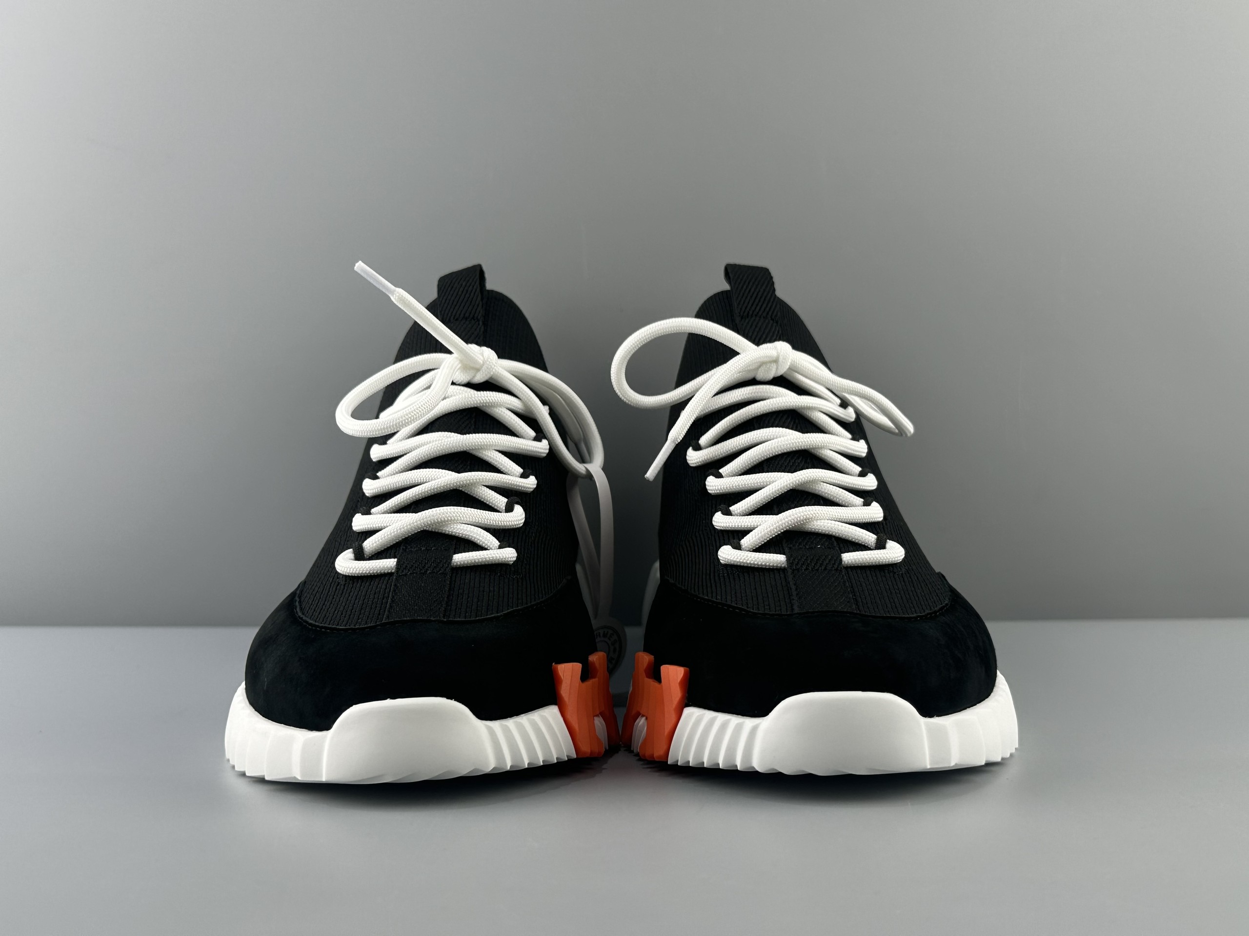 Produced by Foshan’s top manufacturers ❗hot model for foreign trade❗) HERMES Lift suede goatskin, lace-free thick sole, 4cm low-top lifestyle casual shoes, complex craftsmanship, men's style, imported leather production! The best outsole on the market! The tooth marks and water chestnuts are clear and three-dimensional! Produced with top imported raw materials! Size:38 39 40 41 42 43 44 45 46 (Excellent order price❗) - Image 7