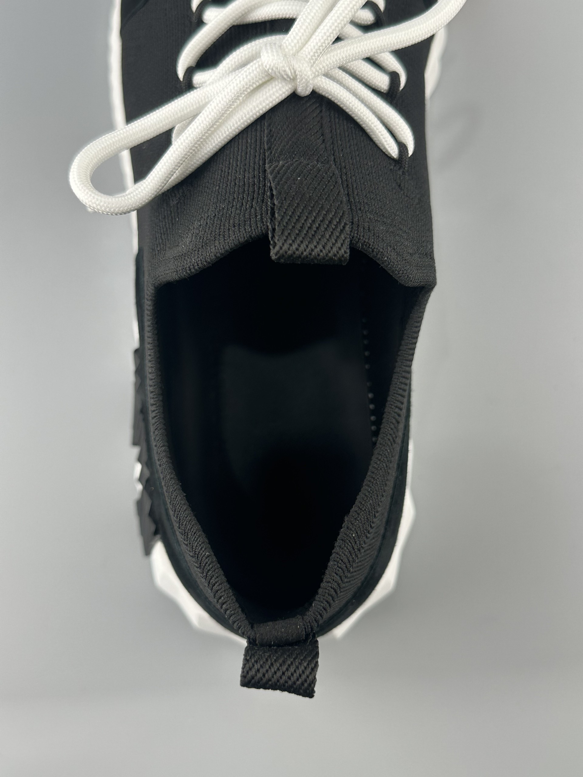Produced by Foshan’s top manufacturers ❗hot model for foreign trade❗) HERMES Lift suede goatskin, lace-free thick sole, 4cm low-top lifestyle casual shoes, complex craftsmanship, men's style, imported leather production! The best outsole on the market! The tooth marks and water chestnuts are clear and three-dimensional! Produced with top imported raw materials! Size:38 39 40 41 42 43 44 45 46 (Excellent order price❗) - Image 11