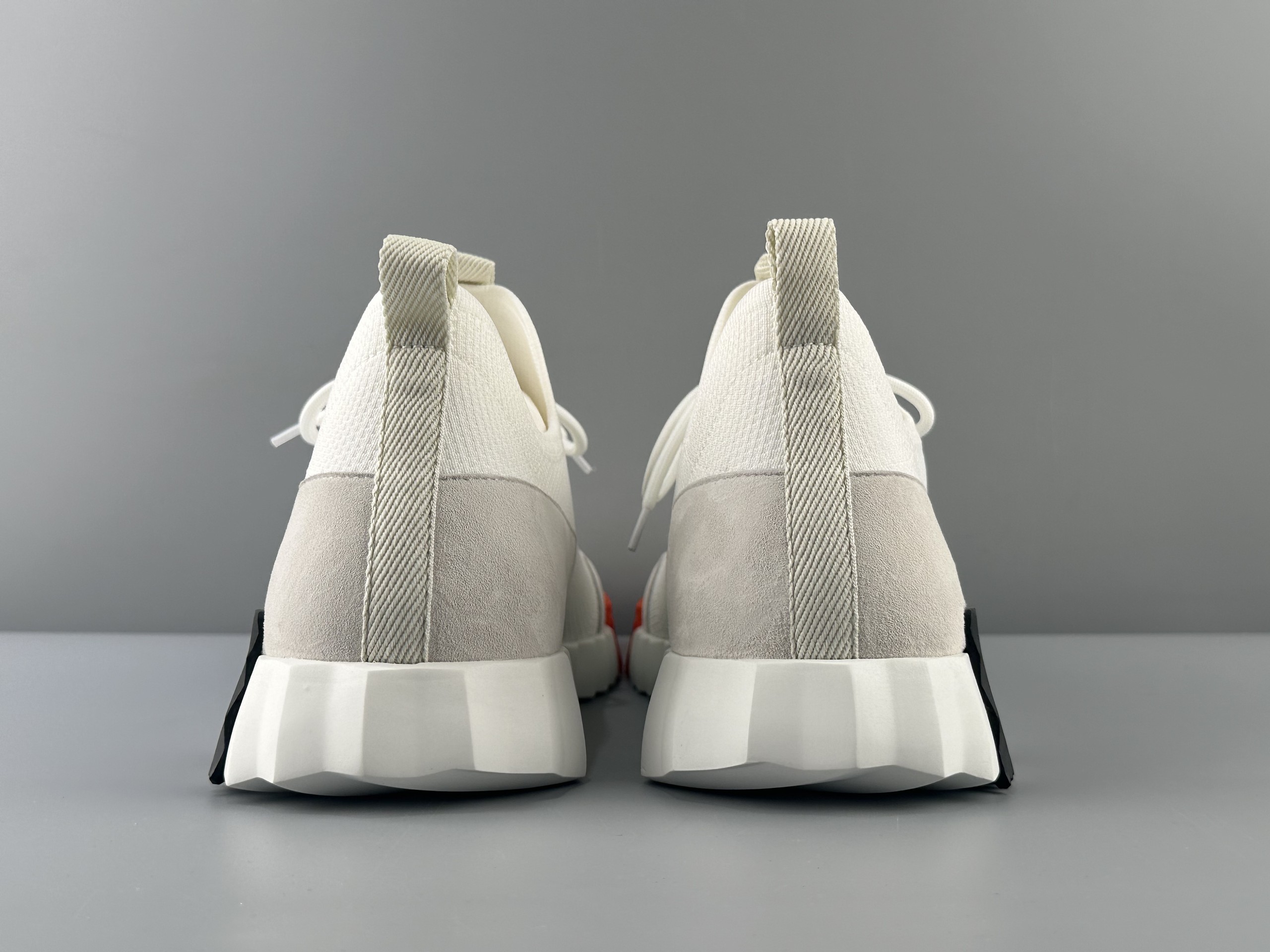 Produced by Foshan’s top manufacturers ❗hot model for foreign trade❗) HERMES Lift suede goatskin, lace-free thick sole, 4cm low-top lifestyle casual shoes, complex craftsmanship, men's style, imported leather production! The best outsole on the market! The tooth marks and water chestnuts are clear and three-dimensional! Produced with top imported raw materials! Size:38 39 40 41 42 43 44 45 46 (Excellent order price❗) - Image 6