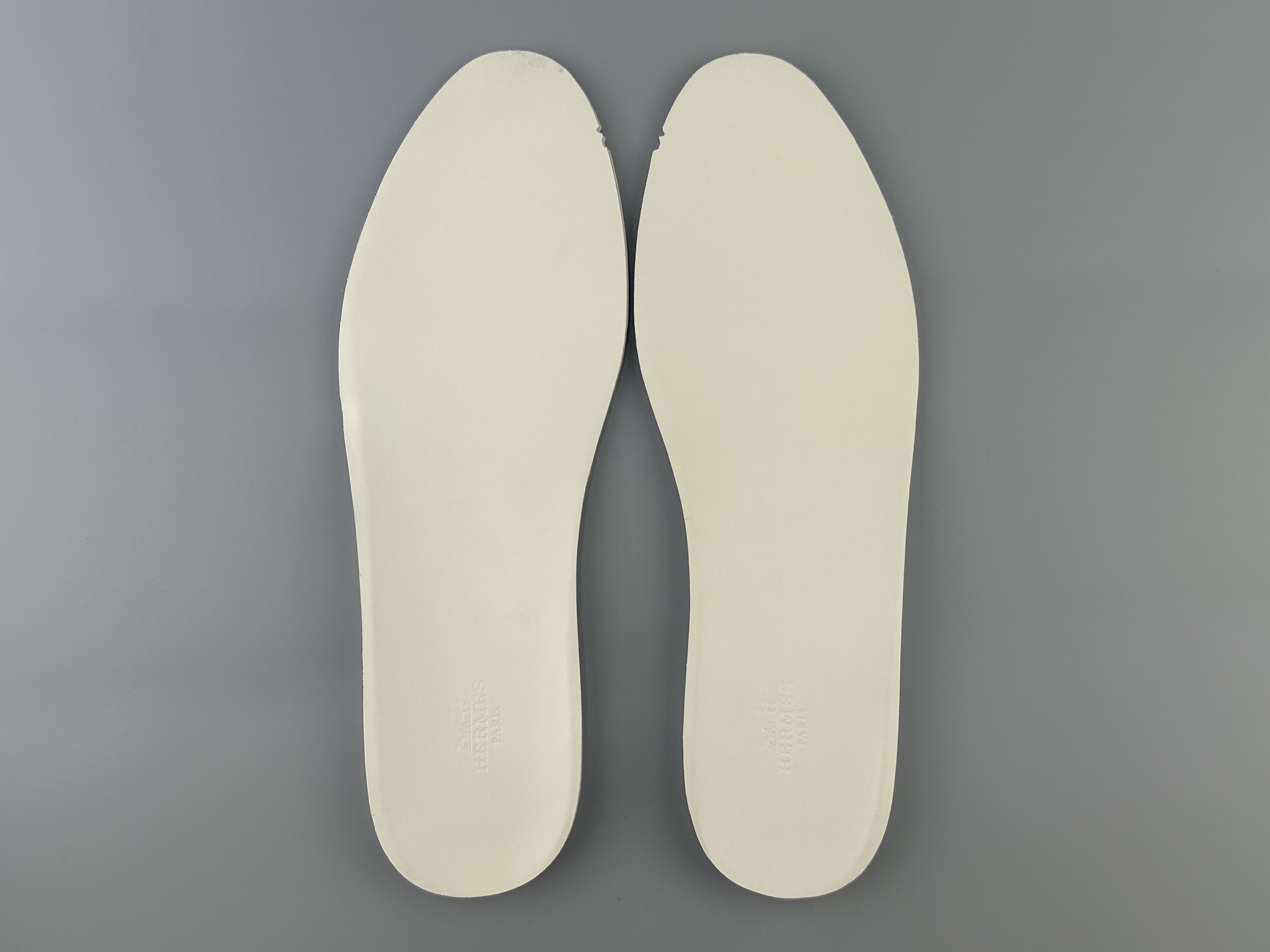 Produced by Foshan’s top manufacturers ❗hot model for foreign trade❗) HERMES Lift suede goatskin, lace-free thick sole, 4cm low-top lifestyle casual shoes, complex craftsmanship, men's style, imported leather production! The best outsole on the market! The tooth marks and water chestnuts are clear and three-dimensional! Produced with top imported raw materials! Size:38 39 40 41 42 43 44 45 46 (Excellent order price❗) - Image 17