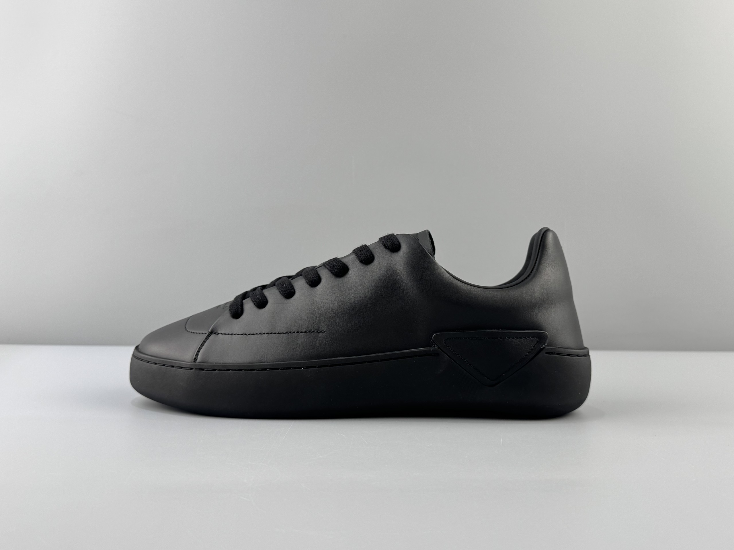 PRADA Court Thick Sole Lace Triangle Logo Low Top Sneakers 4.5cm Men's Size: 38 39 48 41 42 43 44 45 46 (45 46 cannot be returned or exchanged)