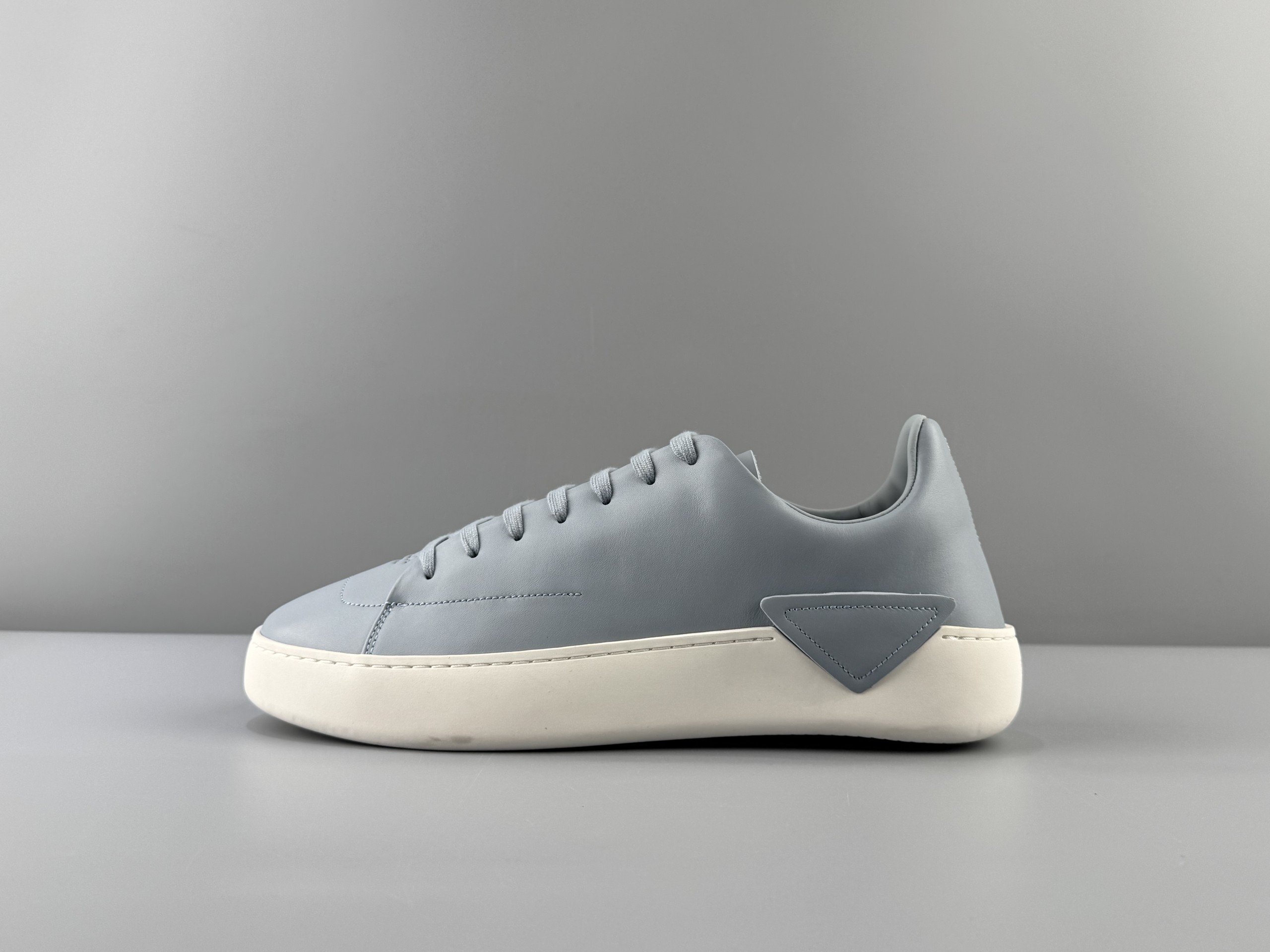 PRADA Court Thick Sole Lace Triangle Logo Low Top Sneakers 4.5cm Men's Size: 38 39 48 41 42 43 44 45 46 (45 46 cannot be returned or exchanged)