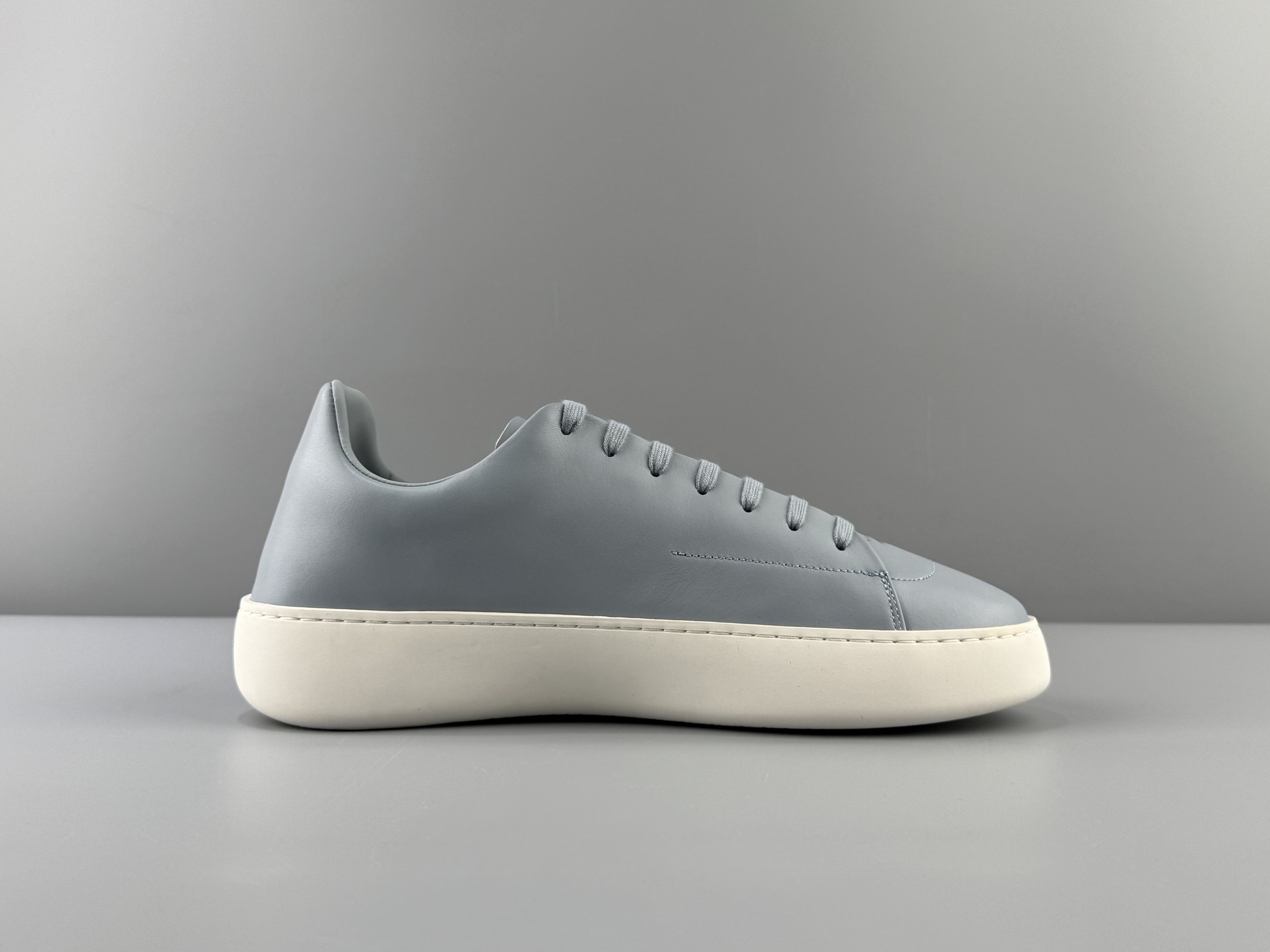 PRADA Court Thick Sole Lace Triangle Logo Low Top Sneakers 4.5cm Men's Size: 38 39 48 41 42 43 44 45 46 (45 46 cannot be returned or exchanged) - Image 3