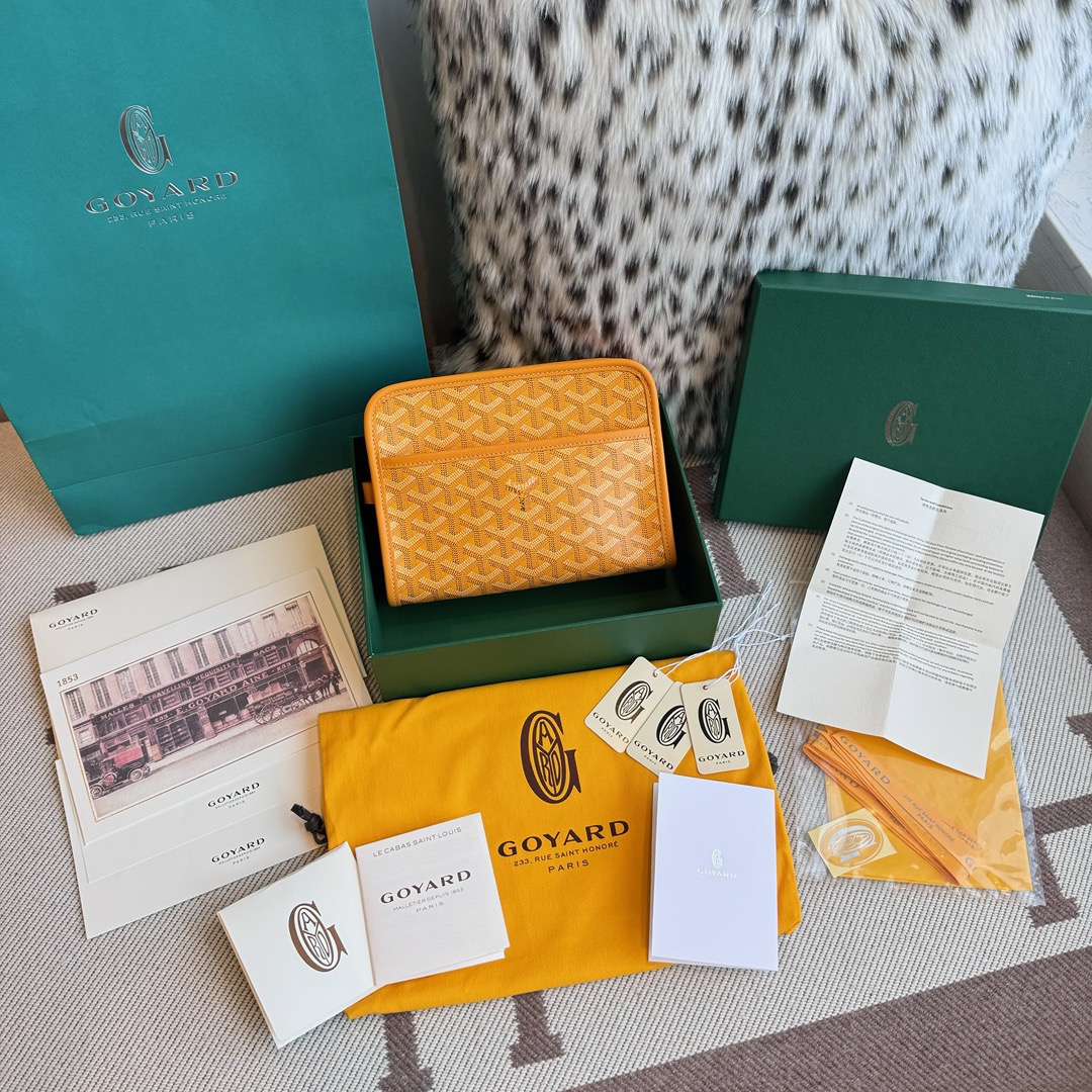 Goyard Goya clutch bag toiletry bag There is also a small zipper bag on the front that can hold some small odds and ends - Image 11