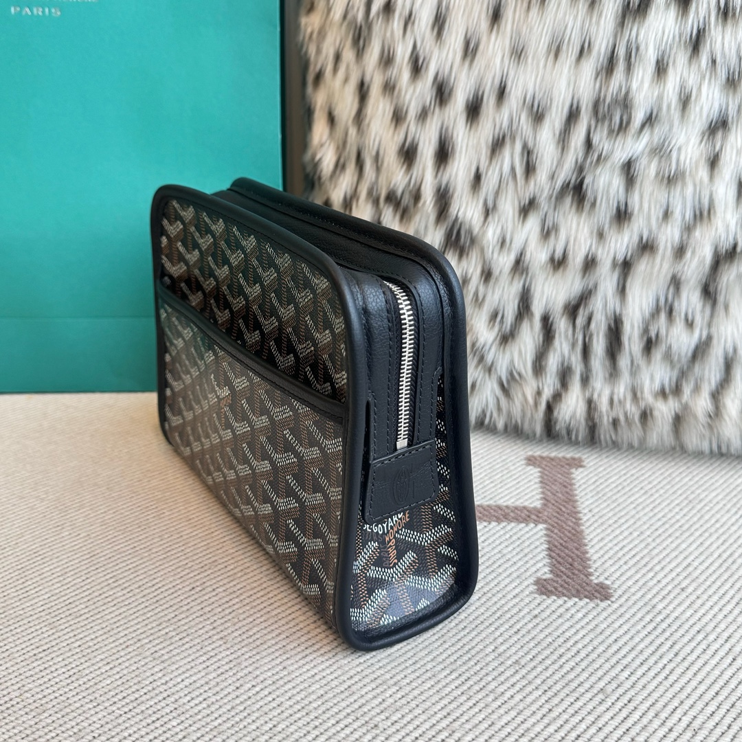 Goyard Goya clutch bag toiletry bag There is also a small zipper bag on the front that can hold some small odds and ends - Image 3