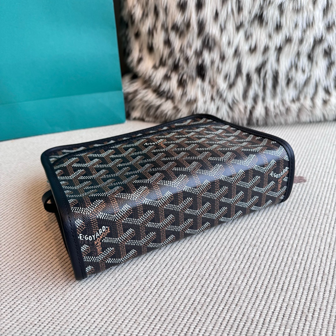 Goyard Goya clutch bag toiletry bag There is also a small zipper bag on the front that can hold some small odds and ends - Image 6