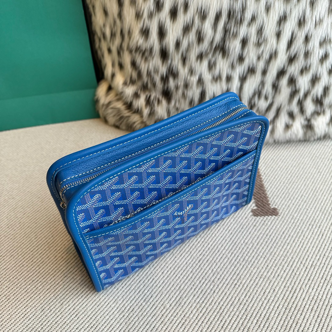 Goyard Goya clutch bag toiletry bag There is also a small zipper bag on the front that can hold some small odds and ends - Image 3