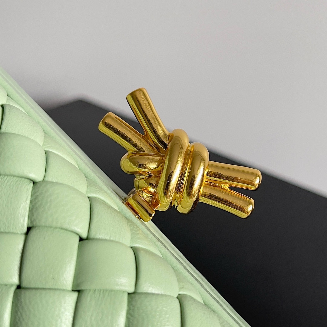 BV Knot plain evening clutch Classic braiding with metal rope twist buckle - Image 7