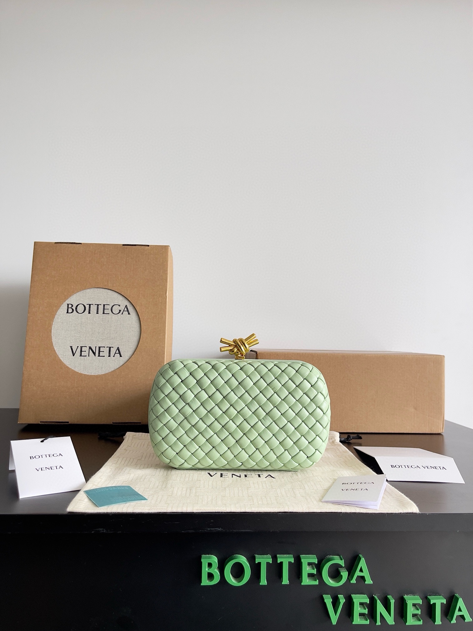 BV Knot plain evening clutch Classic braiding with metal rope twist buckle - Image 10